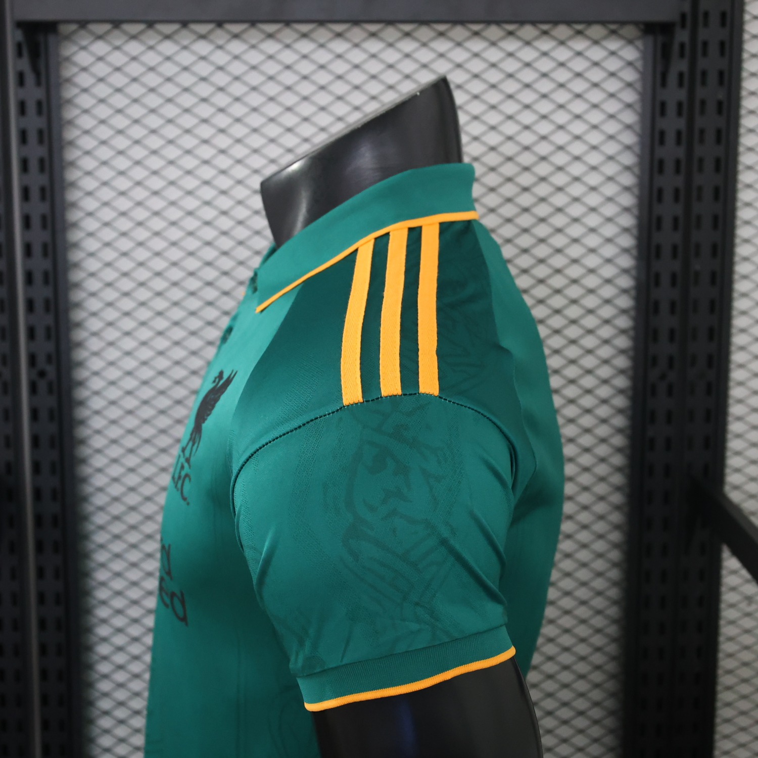 Liver.pool 26-27 Retro Style Casual Jersey - Player Version - JerseysGala