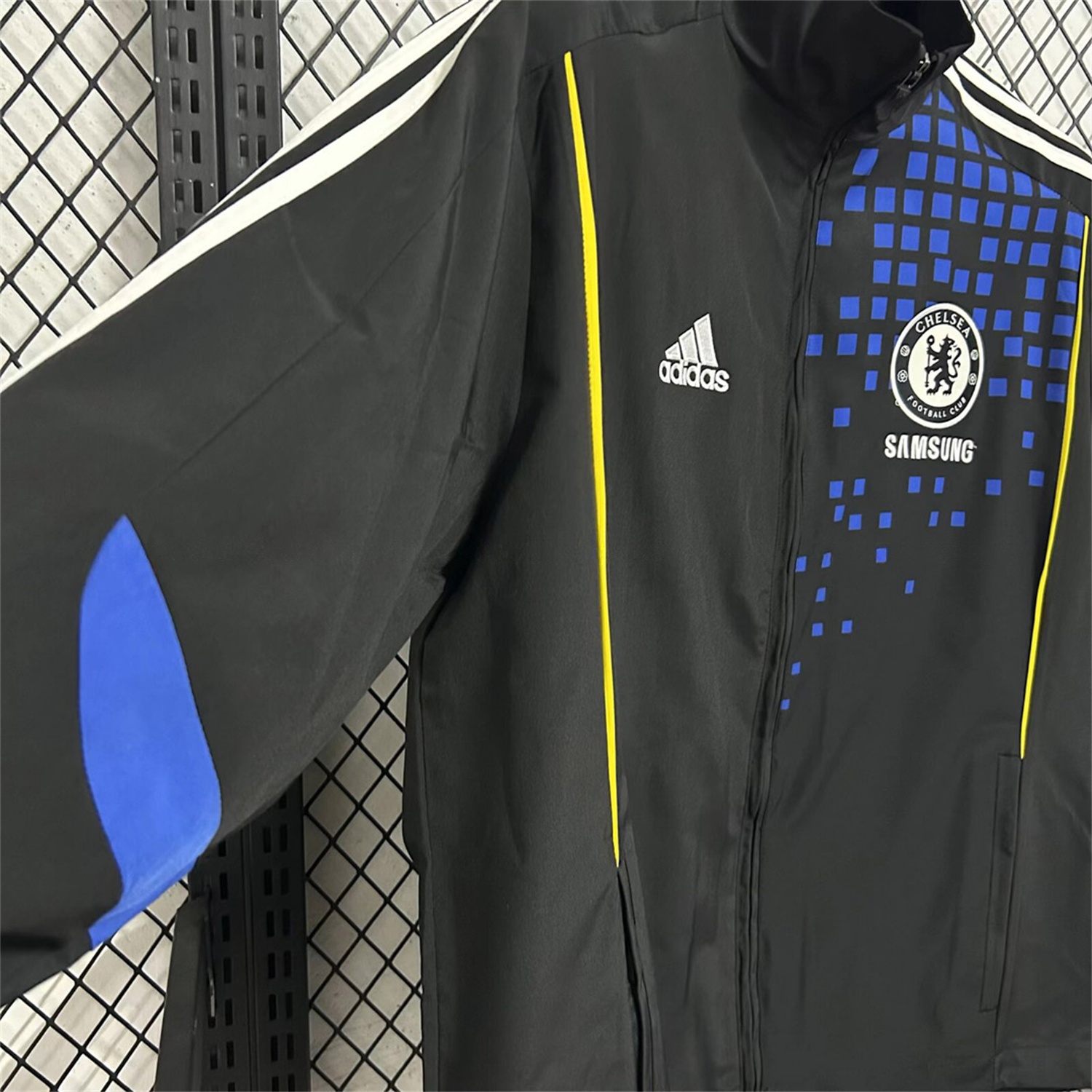 Retro C.H.E.L.S.E.A 2011-12 Windbreaker Jacket - Black - JerseysGala