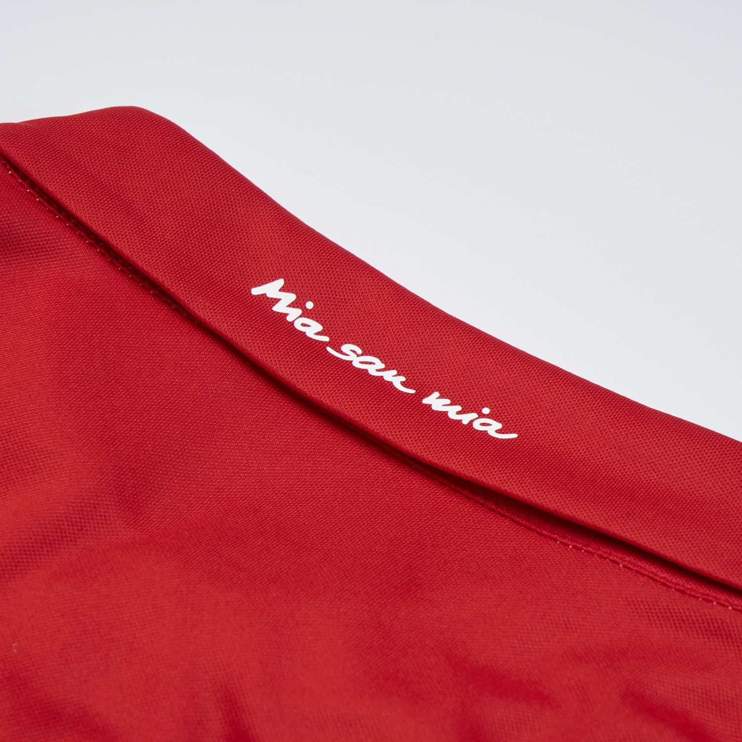 Retro Bayern Munich 2016-17 Home Jersey - JerseysGala