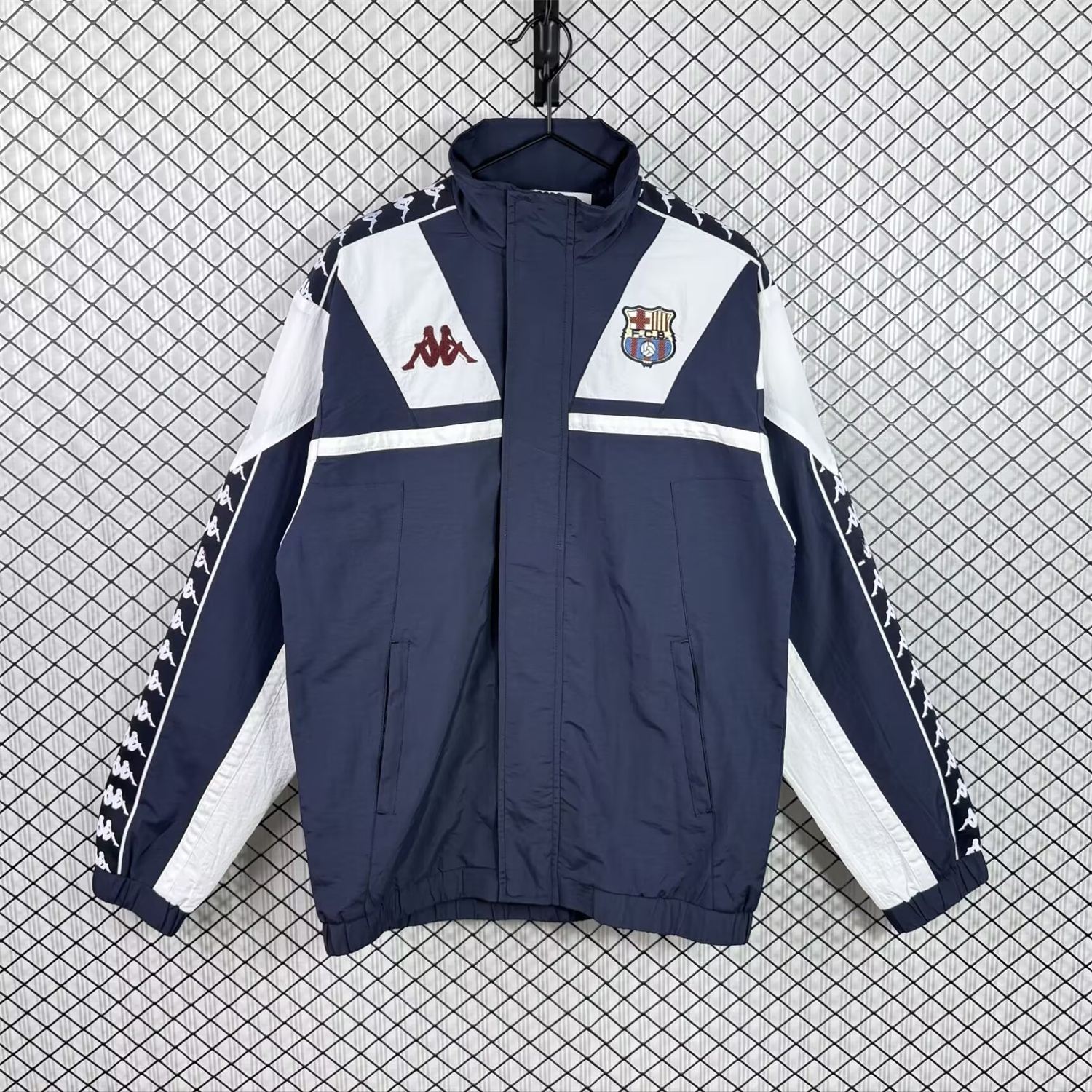 Retro Barcelona 1994-95 Windbreaker Jacket - Black - JerseysGala