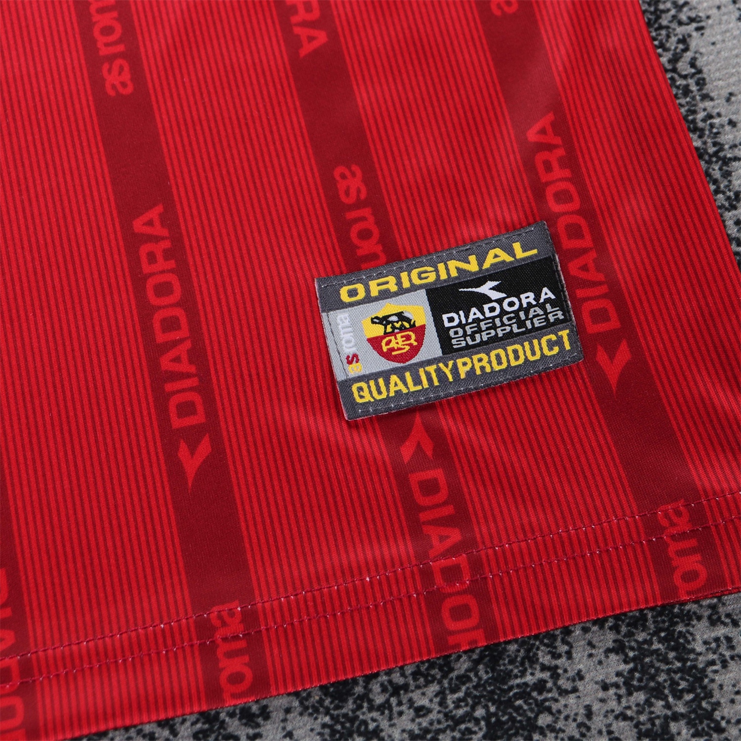 Retro Roma 1999-00 Home Kids Kit - JerseysGala