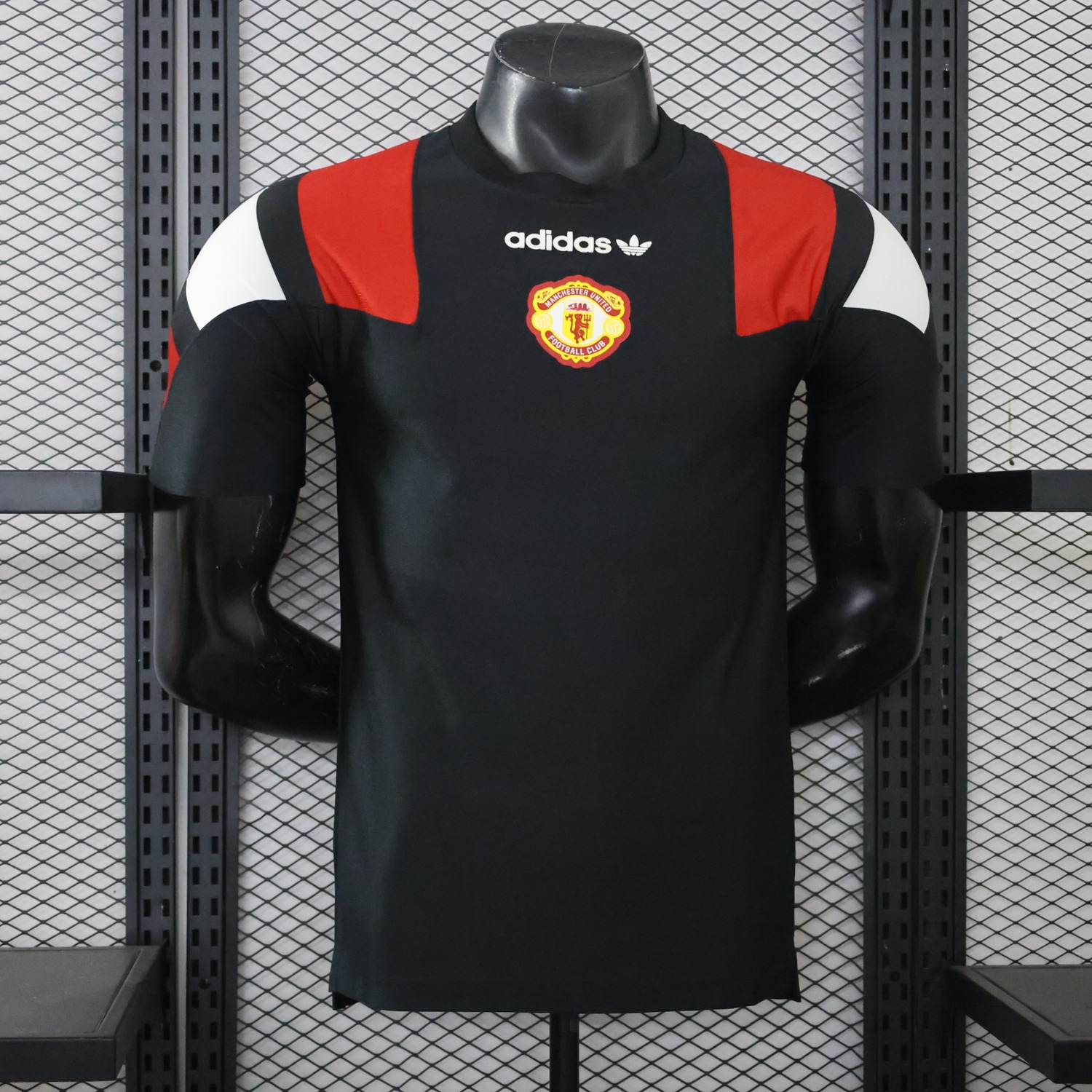 Manchester United 26-27 Retro Style Casual Black Jersey - Player Version - JerseysGala