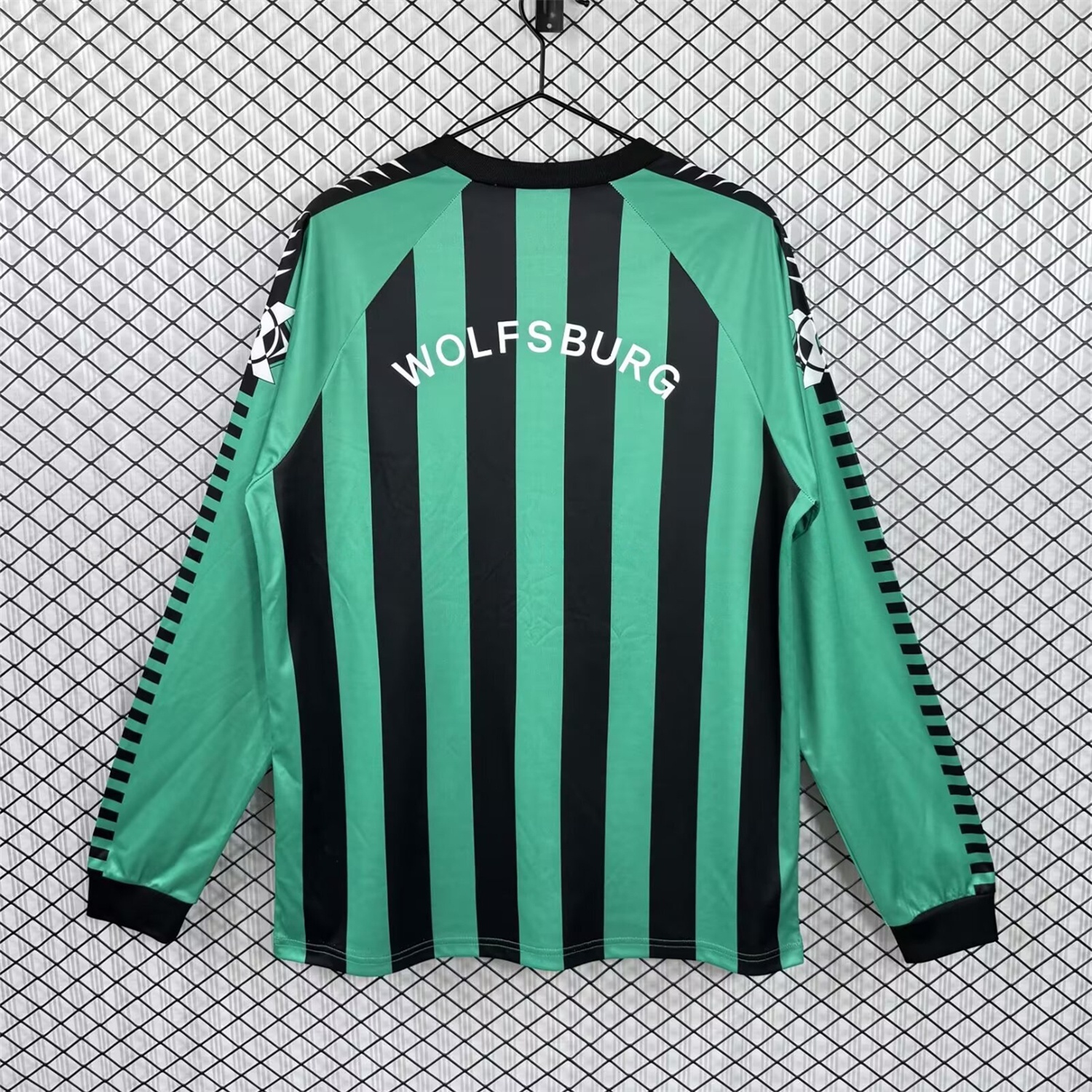 Retro Wolfsburg 1994-96 Away Long Sleeves Jersey - JerseysGala
