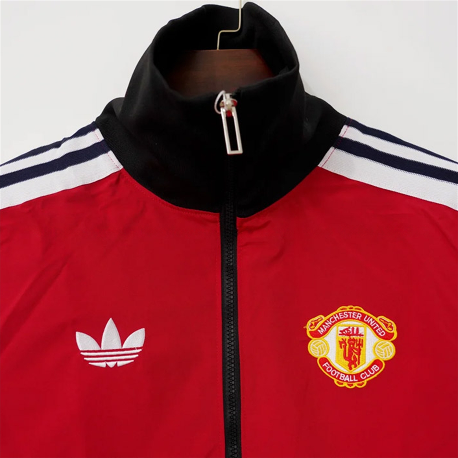 Retro Manchester United 24-25 Windbreaker Jacket - Red - JerseysGala