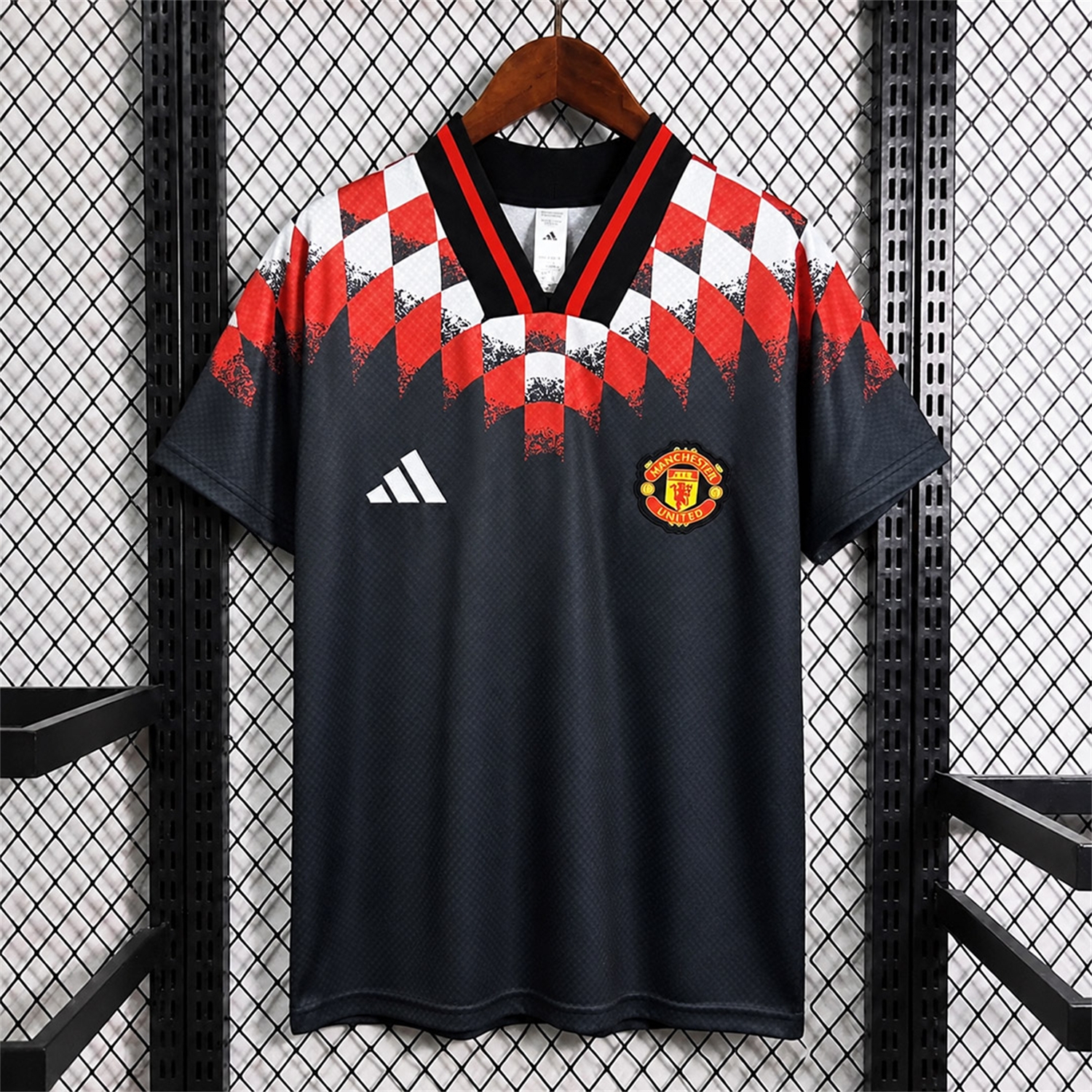Manchester United 26-27 Retro Style Black Special Jersey - Fans Version - JerseysGala