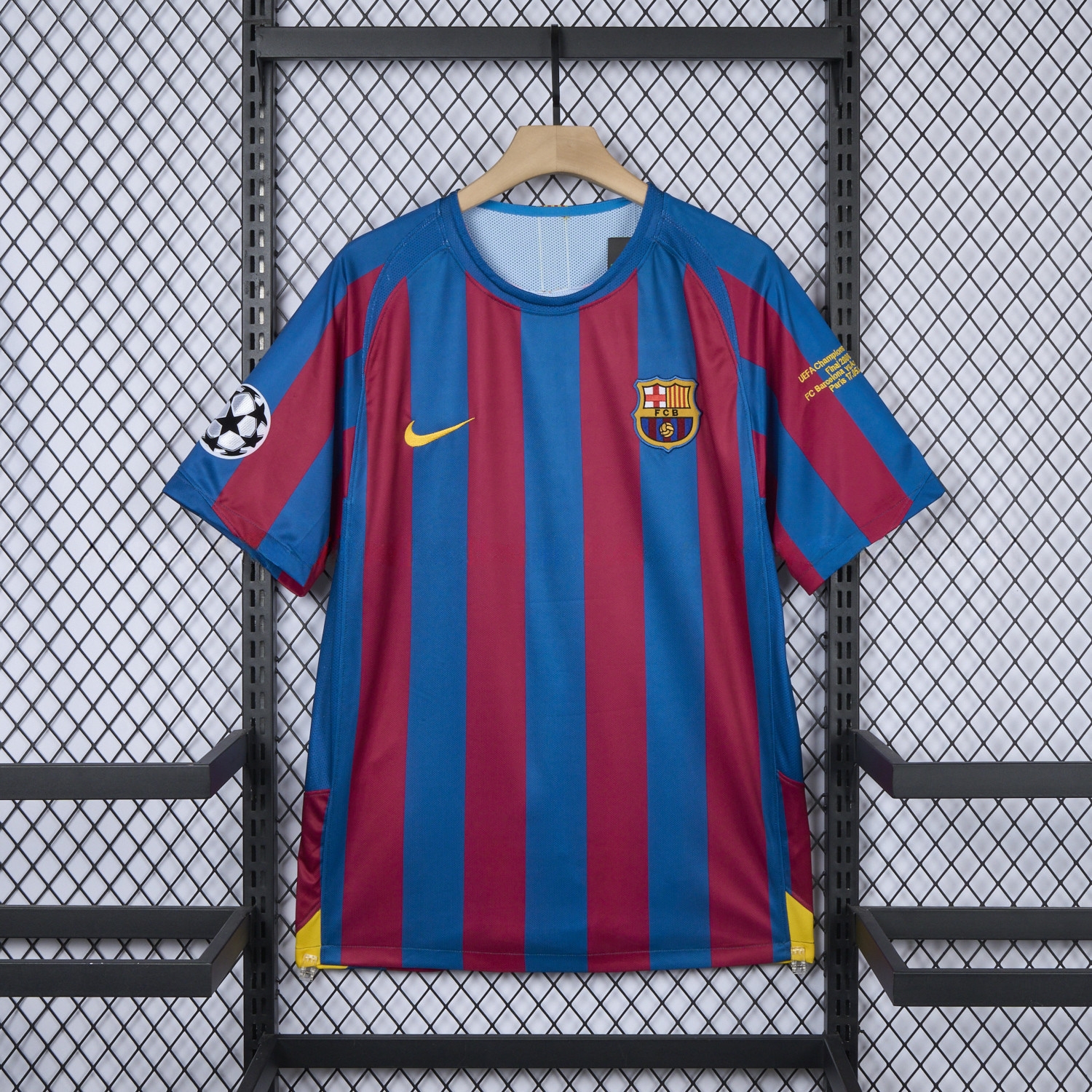 Retro Barcelona 05-06 Home Jersey - JerseysGala