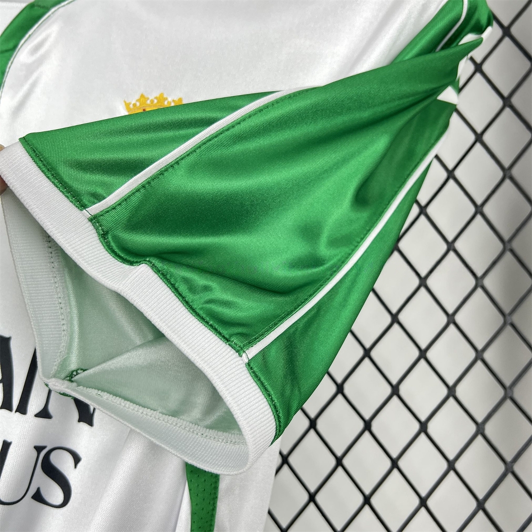 Cordoba 25-26 Retro Style Green And White Half Jersey - Fans Version - JerseysGala