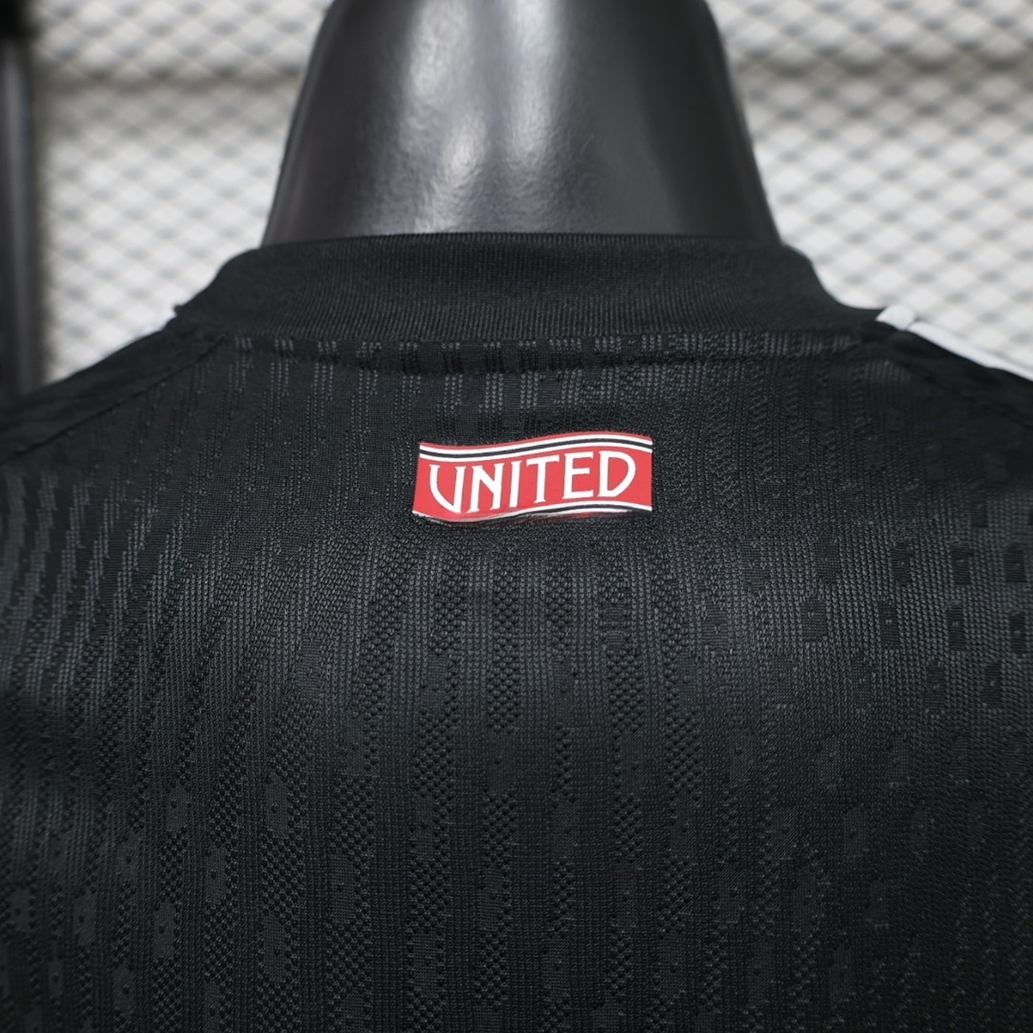 Manchester United 26-27 Goalkeeper Black Jersey - Player Version - JerseysGala