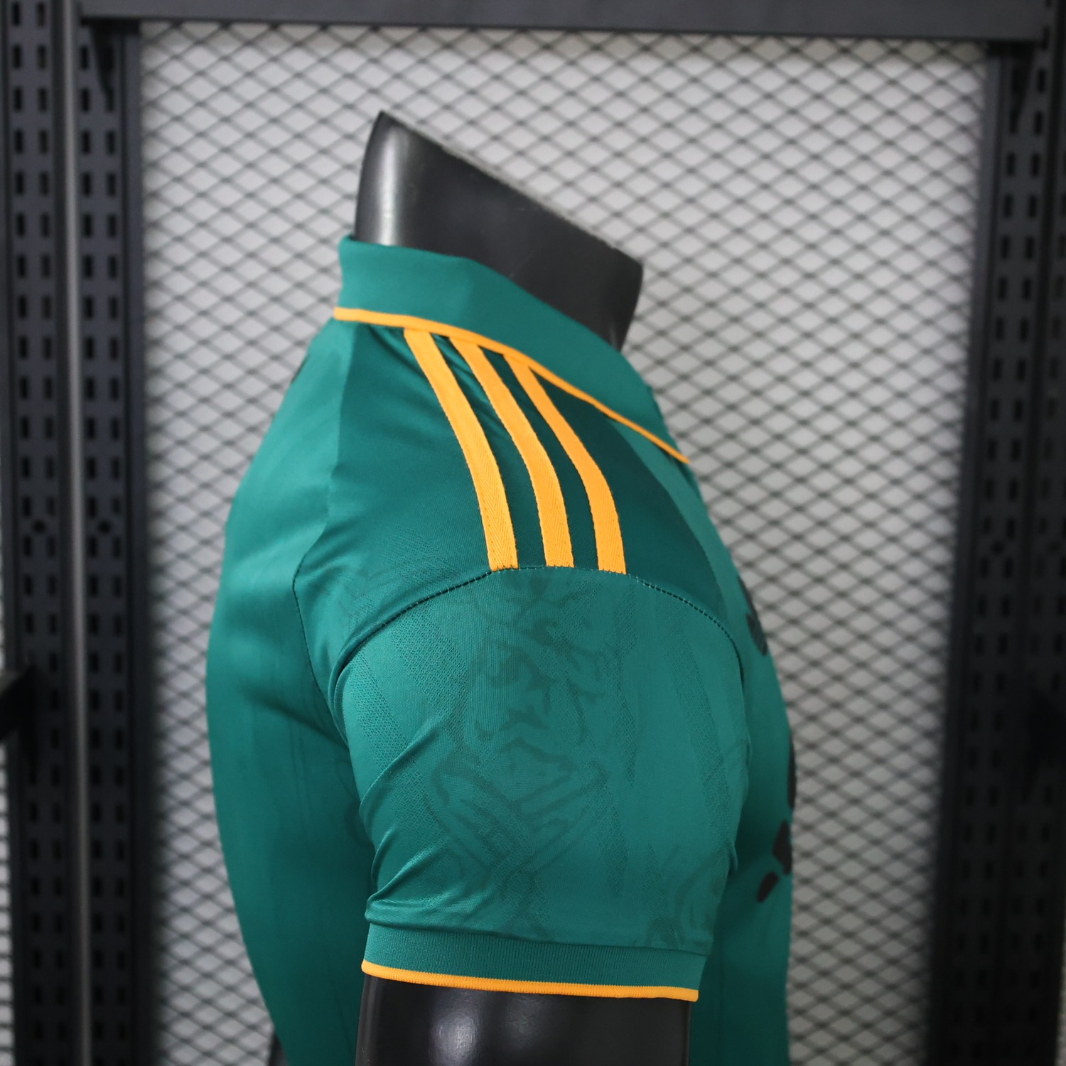 Liver.pool 26-27 Retro Style Casual Jersey - Player Version - JerseysGala