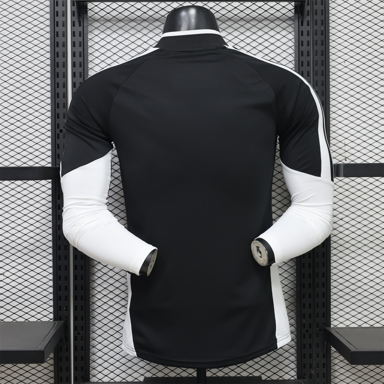 Liver.pool 26-27 Black White Long Sleeves Training Jersey - Player Version - JerseysGala