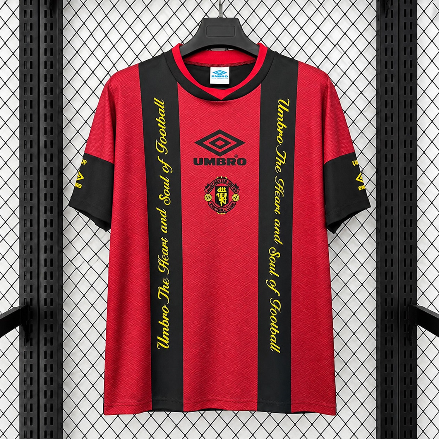 Retro Manchester United 1994-95 Red Training Jersey - JerseysGala