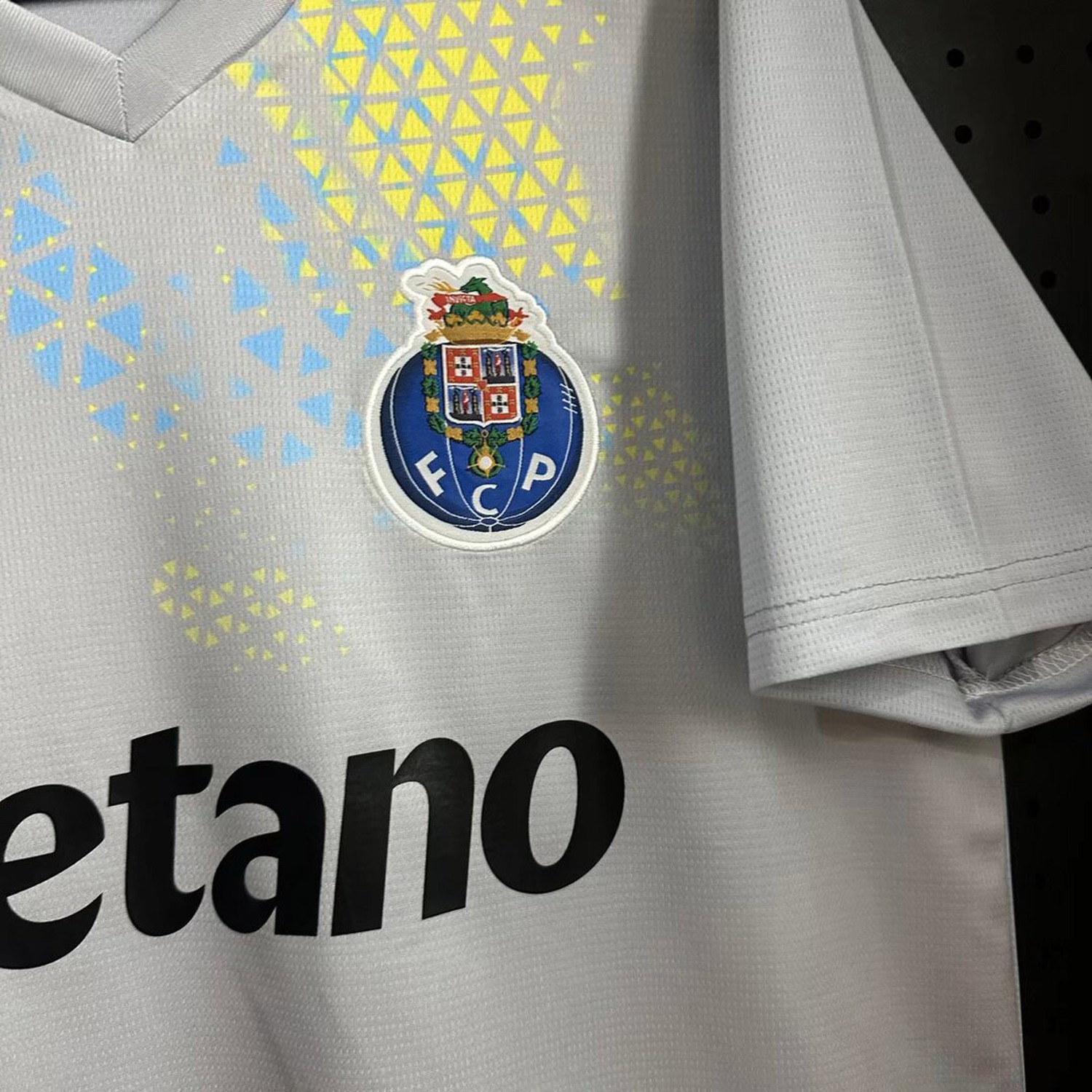 Porto 26-27 White Goalkeeper Jersey - Fans Version - JerseysGala