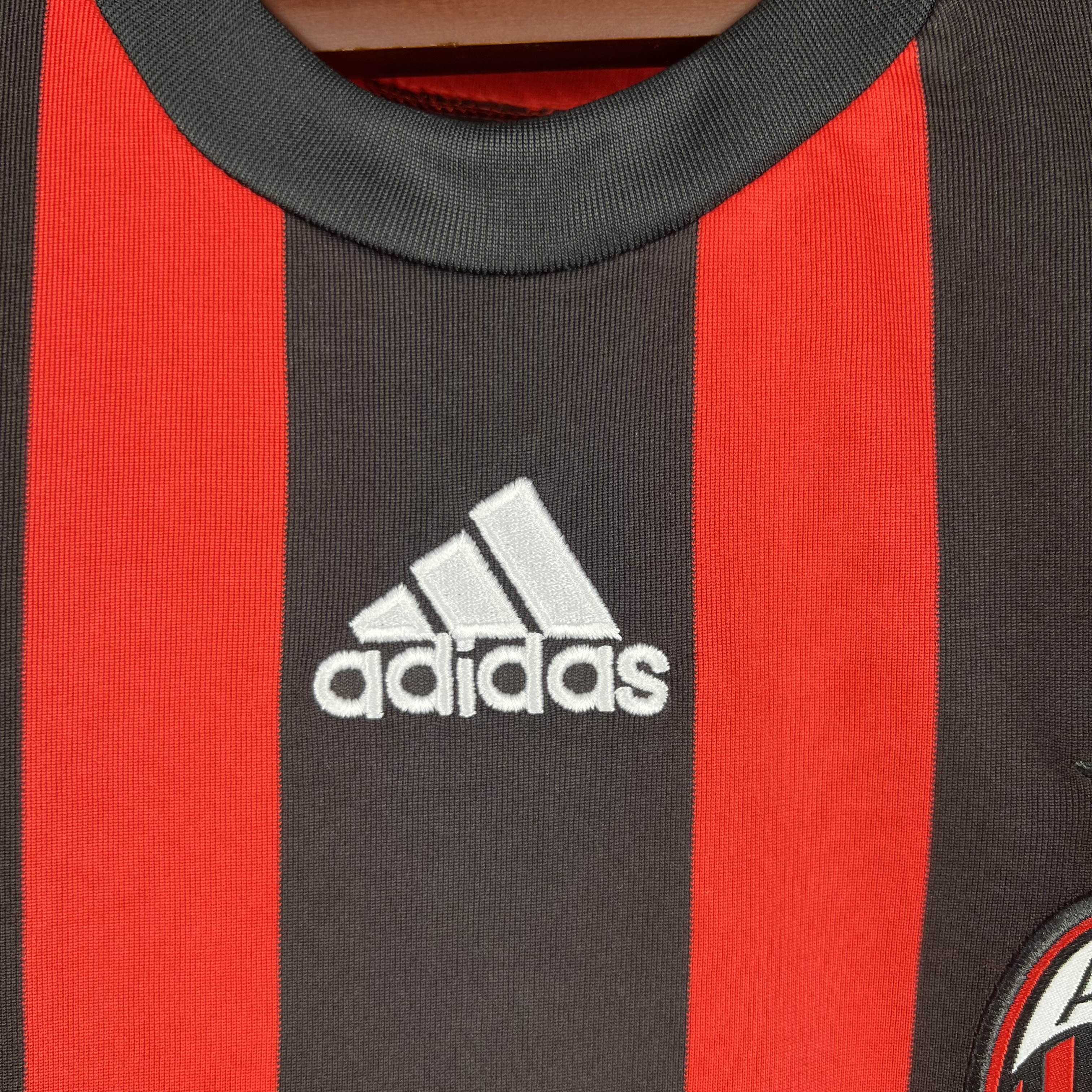 Retro AC Milan 2008-09 Home Stadium Jersey - JerseysGala