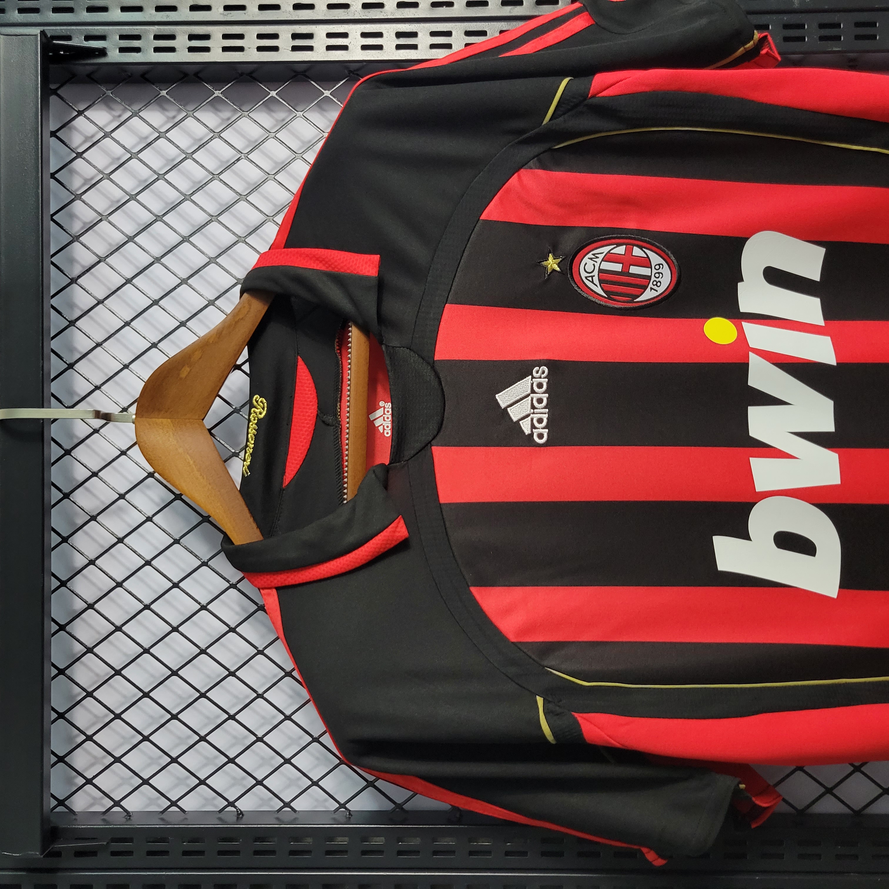 Retro AC Milan 06-07 Home Stadium Jersey - JerseysGala