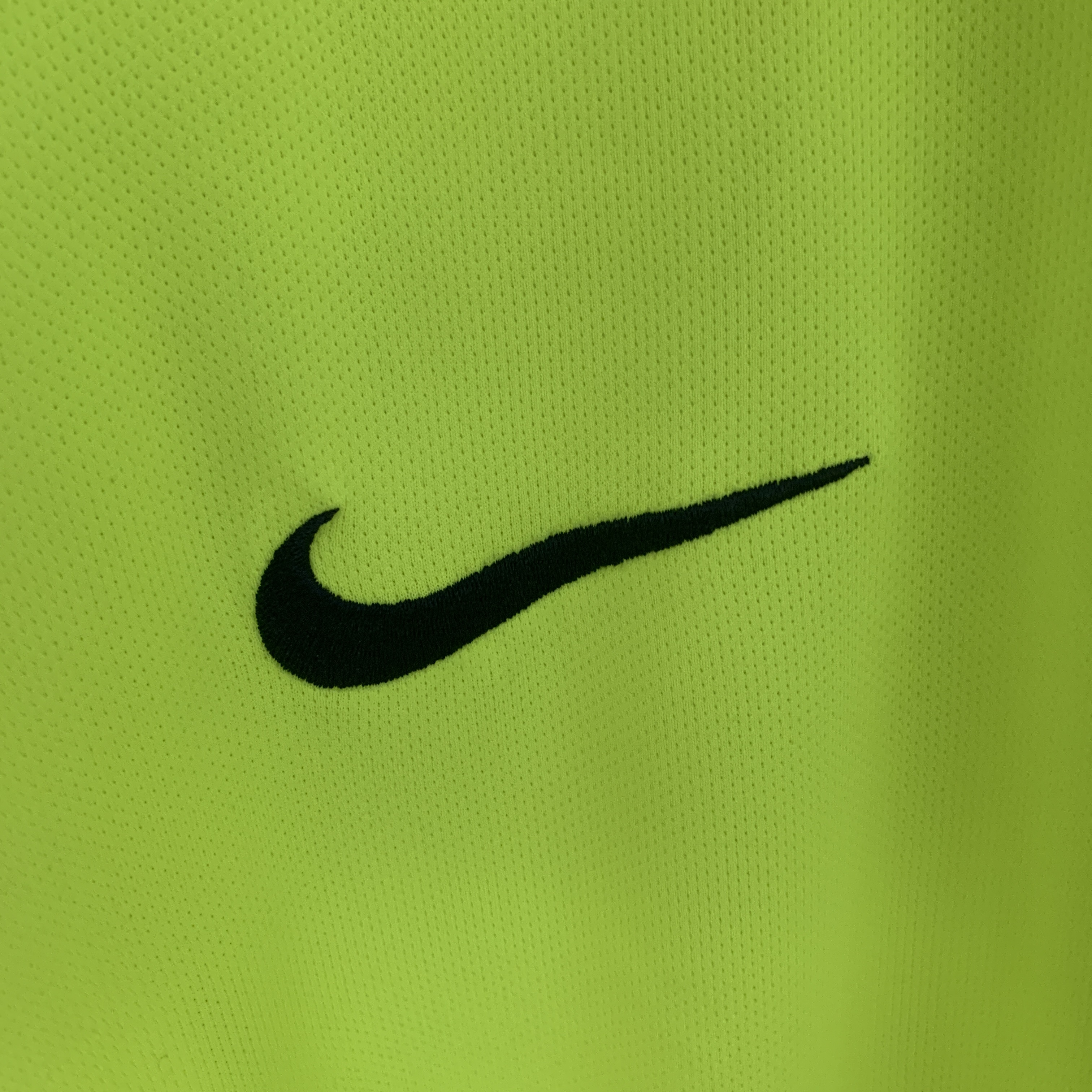 B.A.R.S.A Retro 05-06 Away Stadium Long Sleeve Jersey - JerseysGala