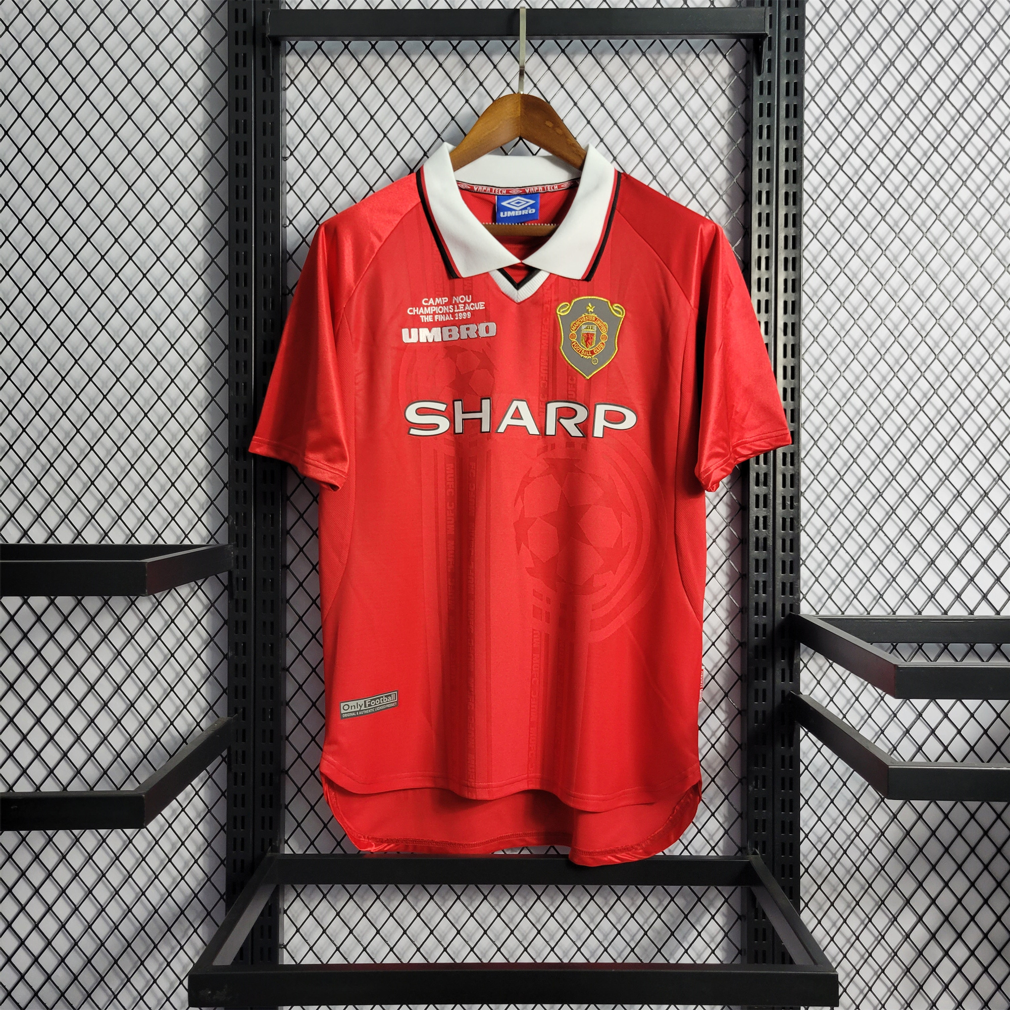 Manchester United Retro 99-00 Home Jersey - JerseysGala