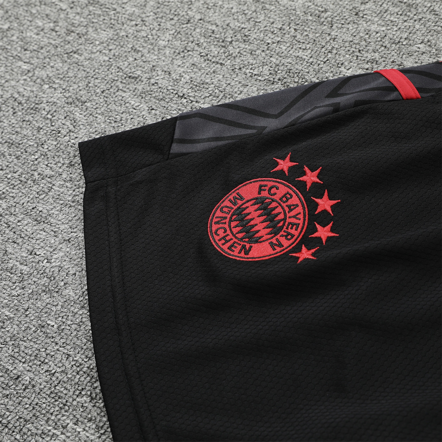 Bayern Munich 23-24 White Training Vest Suit - JerseysGala