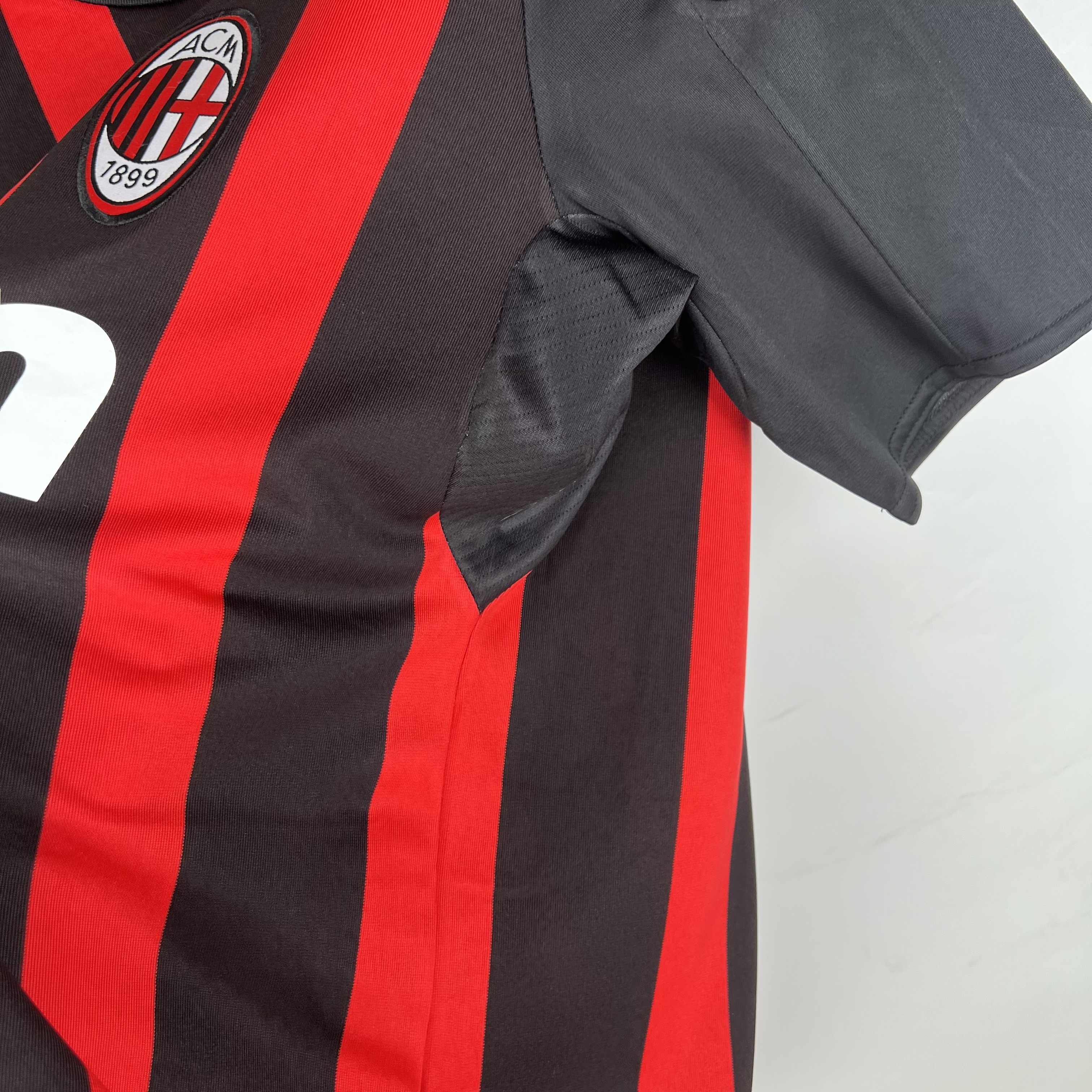 Retro AC Milan 2008-09 Home Stadium Jersey - JerseysGala