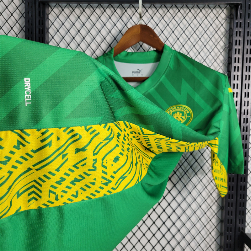 Manchester City 23-24 Green Goalkeeper Jersey - Fans Version - JerseysGala