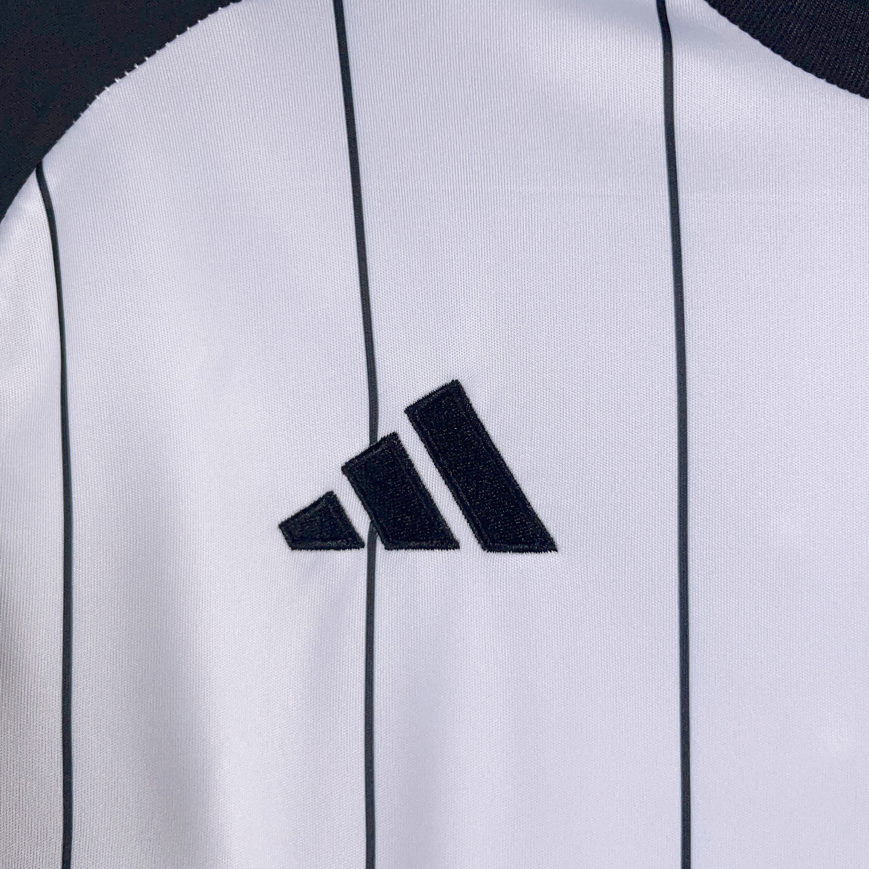 Hamburger SV 23-24 Home Stadium Jersey - Fans Version - JerseysGala
