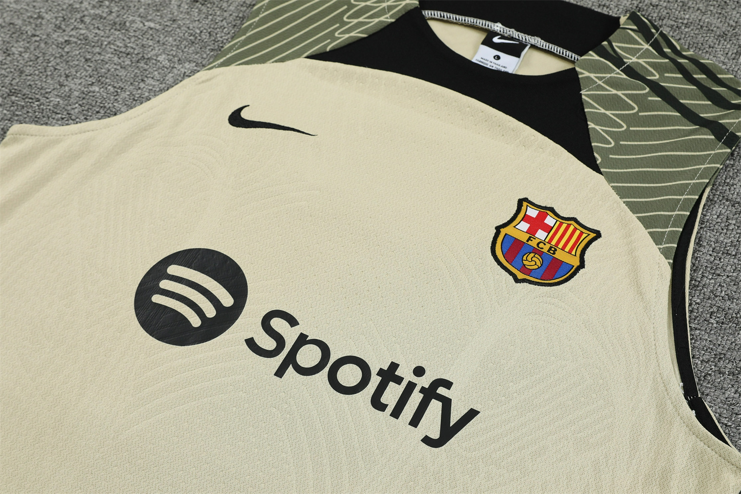 B.A.R.S.A 23/24 Player Vest Training Set - JerseysGala