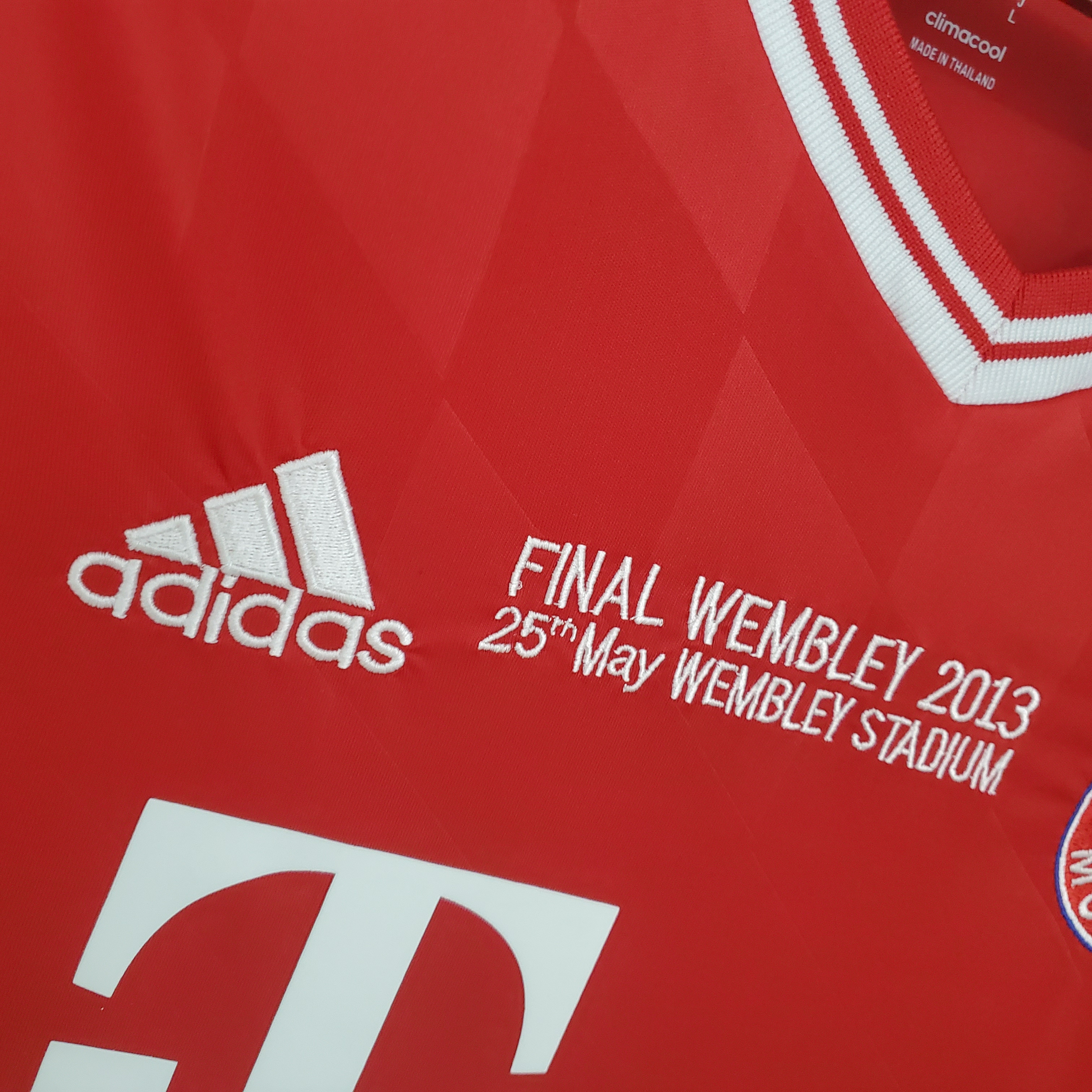 Retro Bayern Munich 13-14 Champions League Final Home Stadium Jersey - JerseysGala