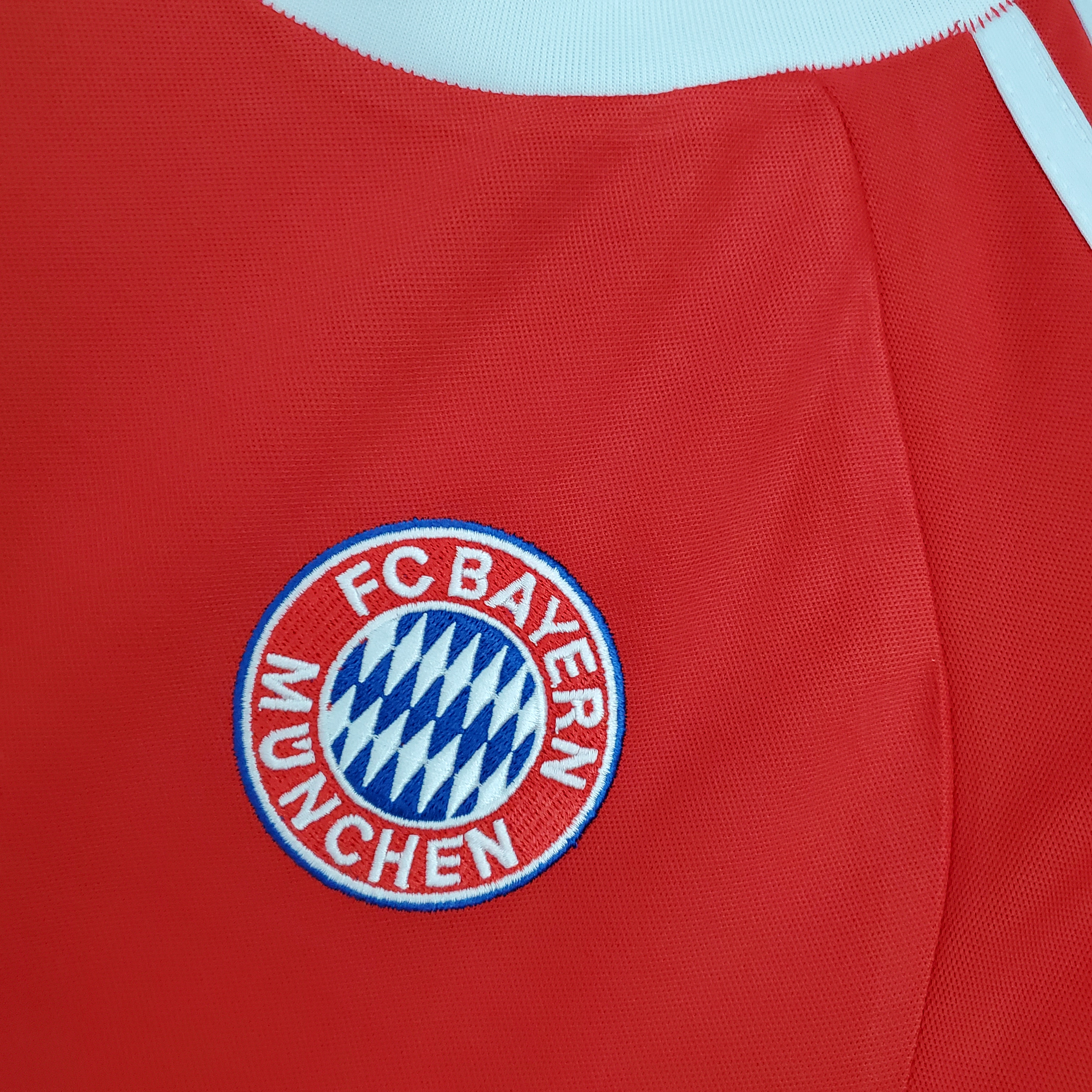 Retro Bayern Munich 00-01 Home Stadium Jersey - JerseysGala