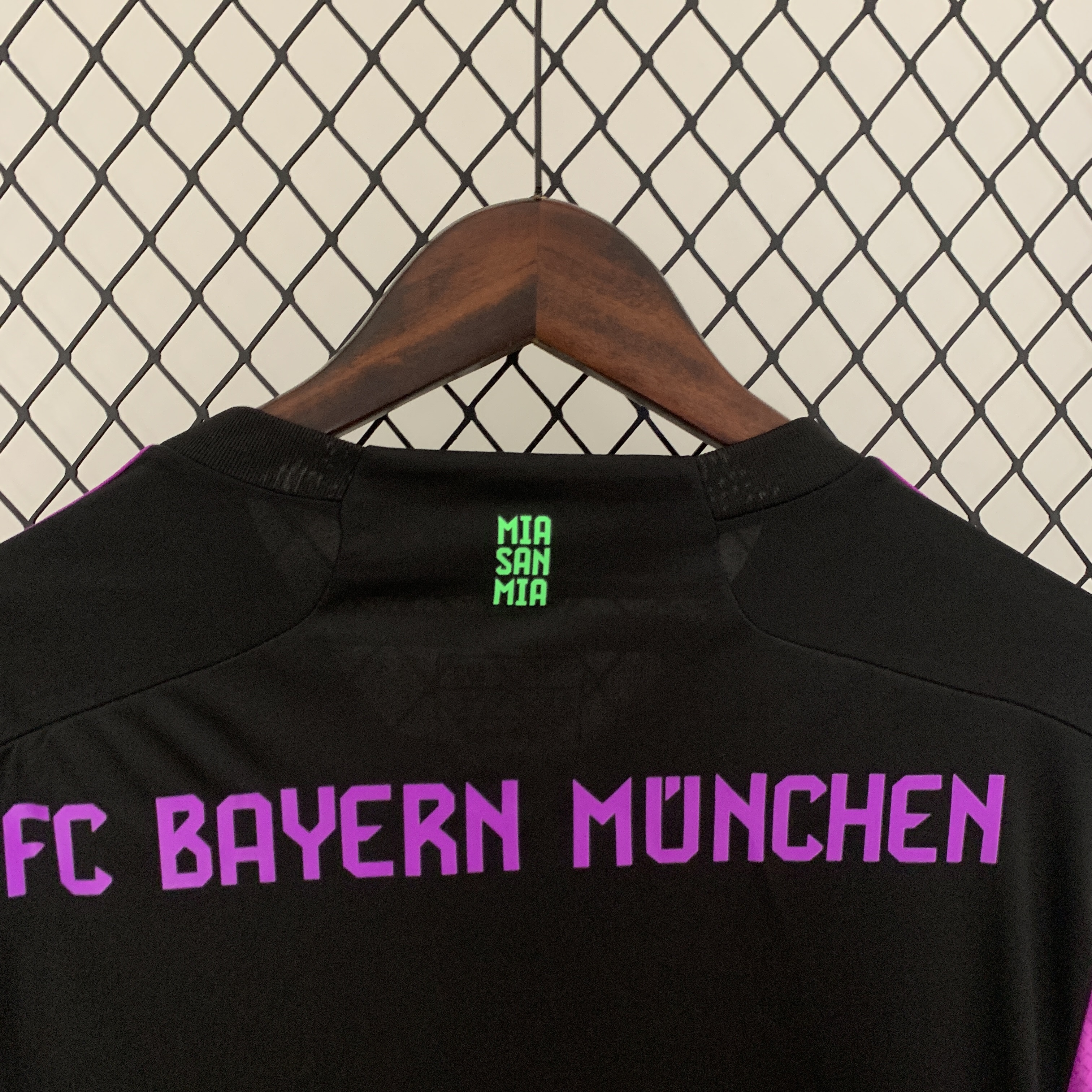 Bayern Munich 23-24 Away Long Sleeve Jersey - Fans Version - JerseysGala