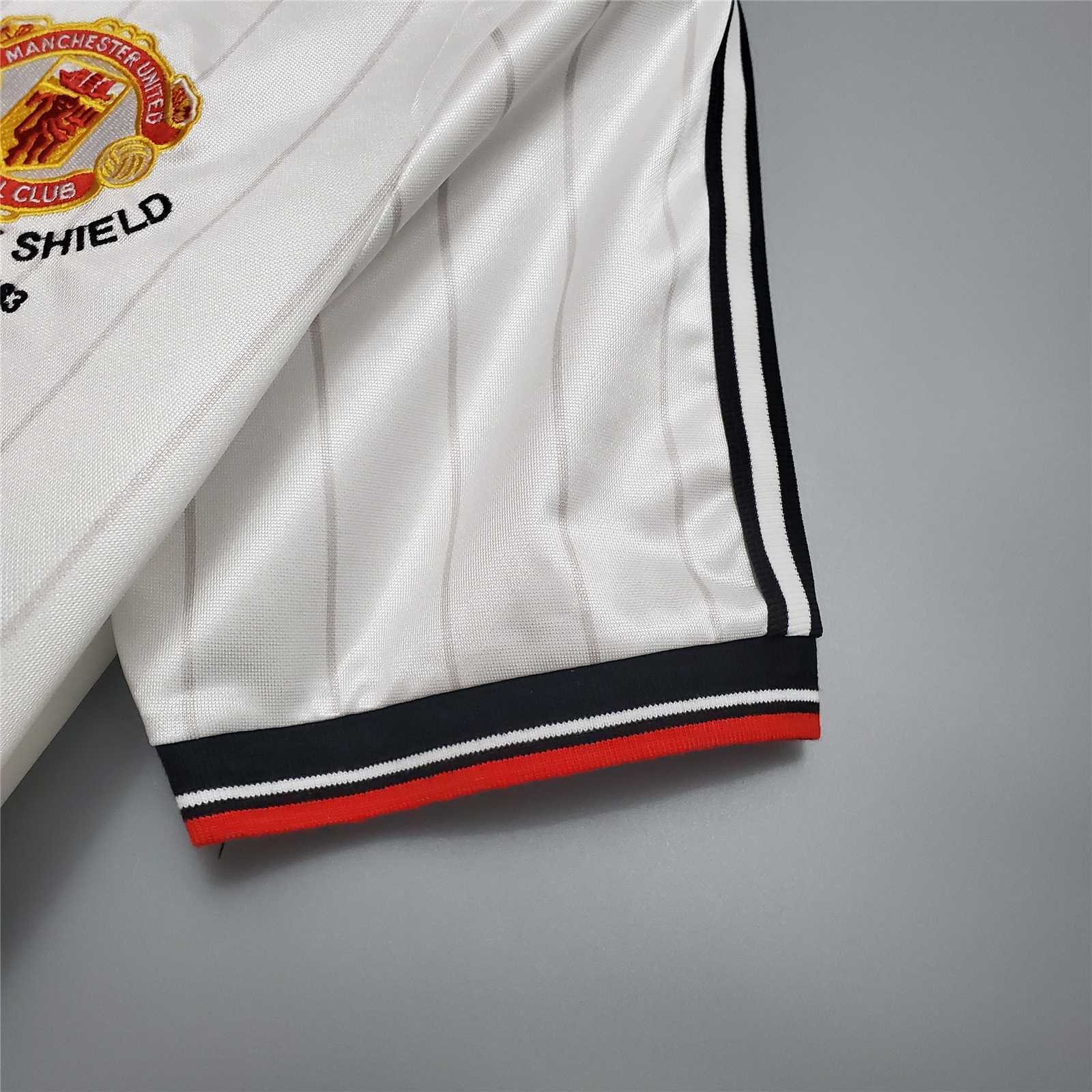 Manchester United Retro 82-83 Away Jersey - JerseysGala