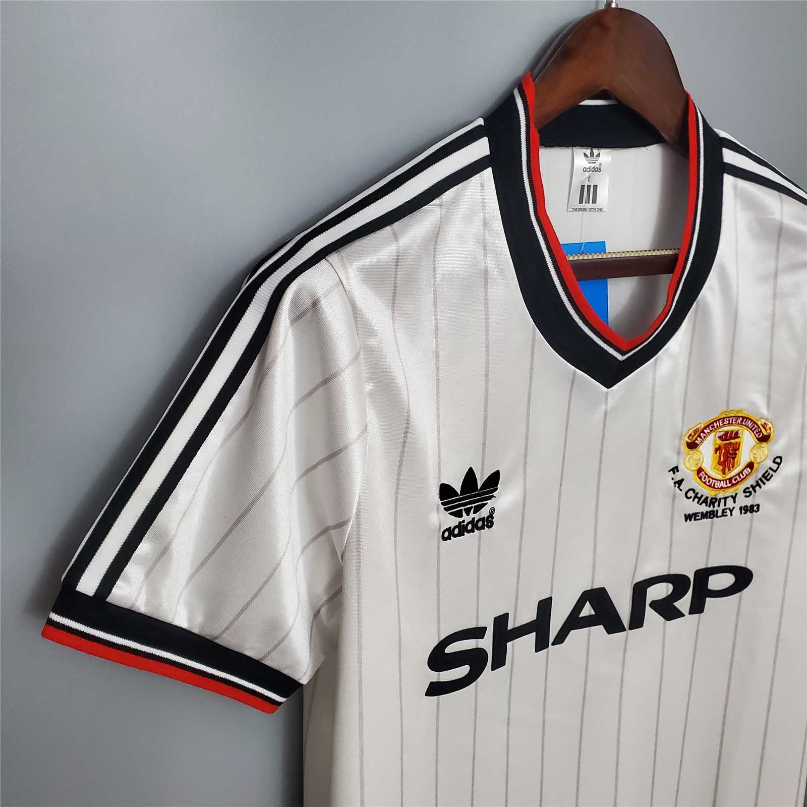 Manchester United Retro 82-83 Away Jersey - JerseysGala