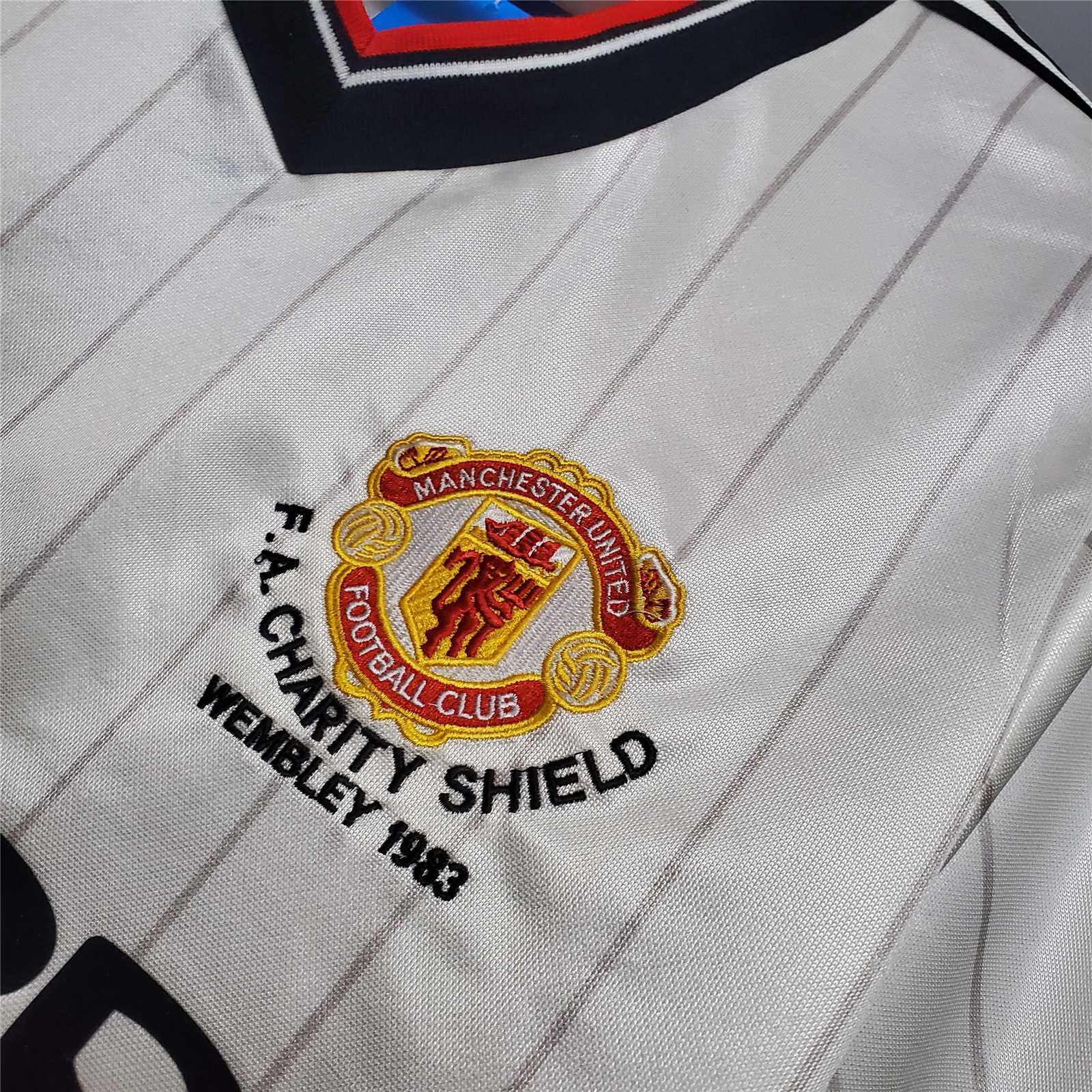 Manchester United Retro 82-83 Away Jersey - JerseysGala