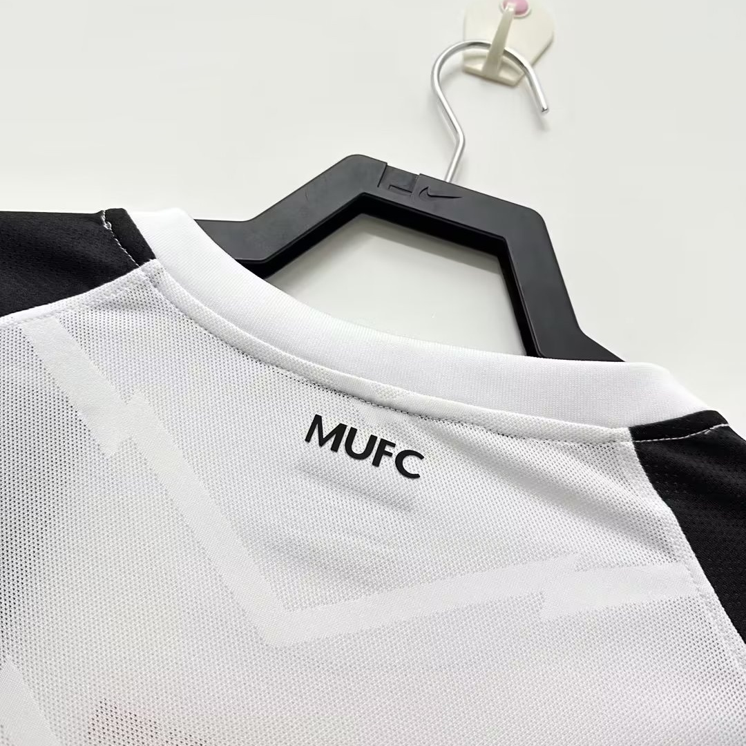 Manchester United Retro 10-11 Away Jersey - Champions League Final Version - JerseysGala
