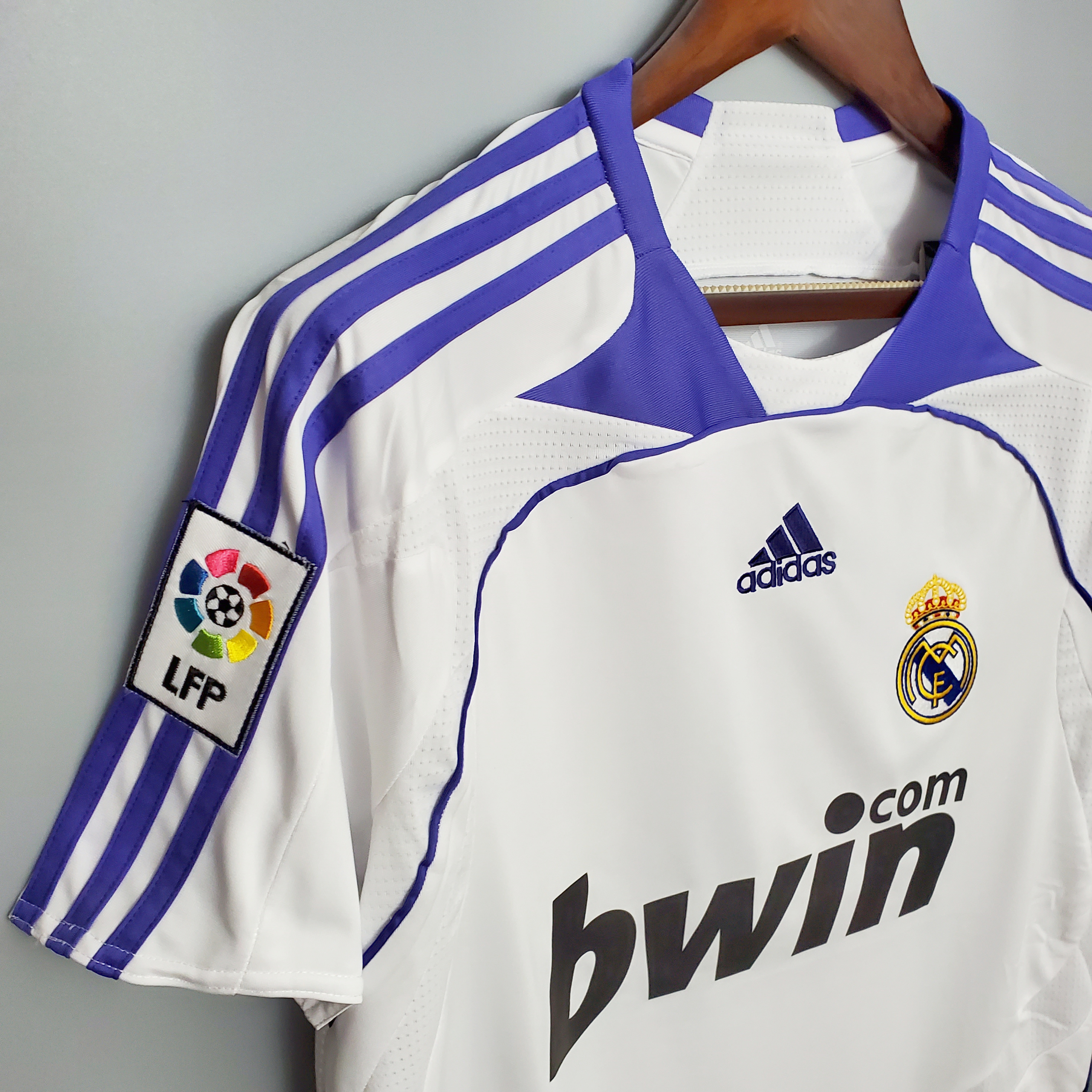 Retro Real Madrid 07-08 Home Stadium Jersey - JerseysGala