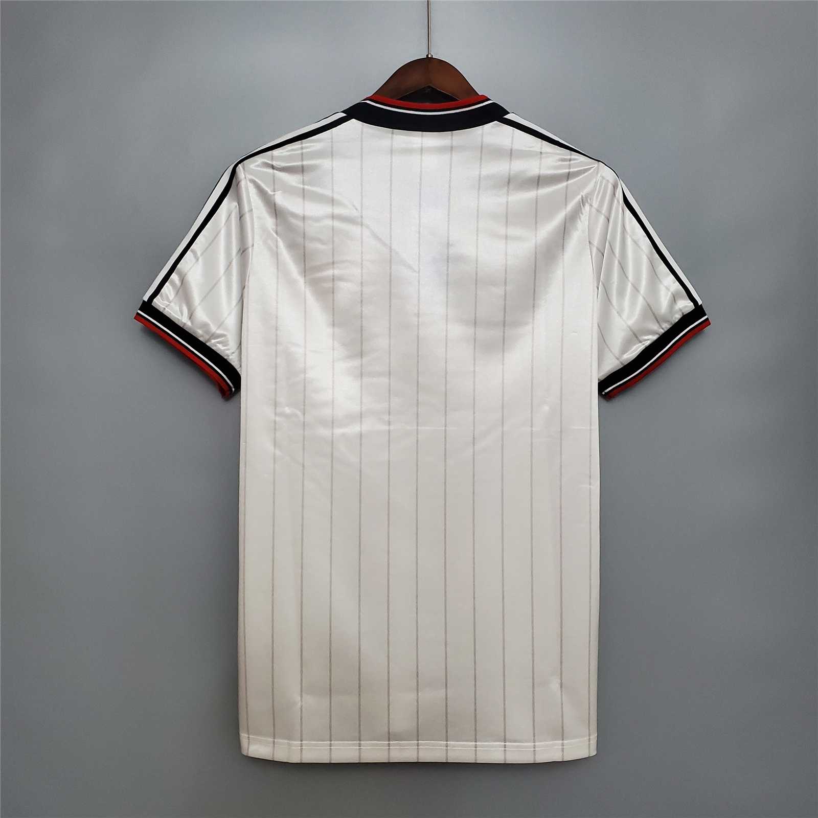 Manchester United Retro 82-83 Away Jersey - JerseysGala