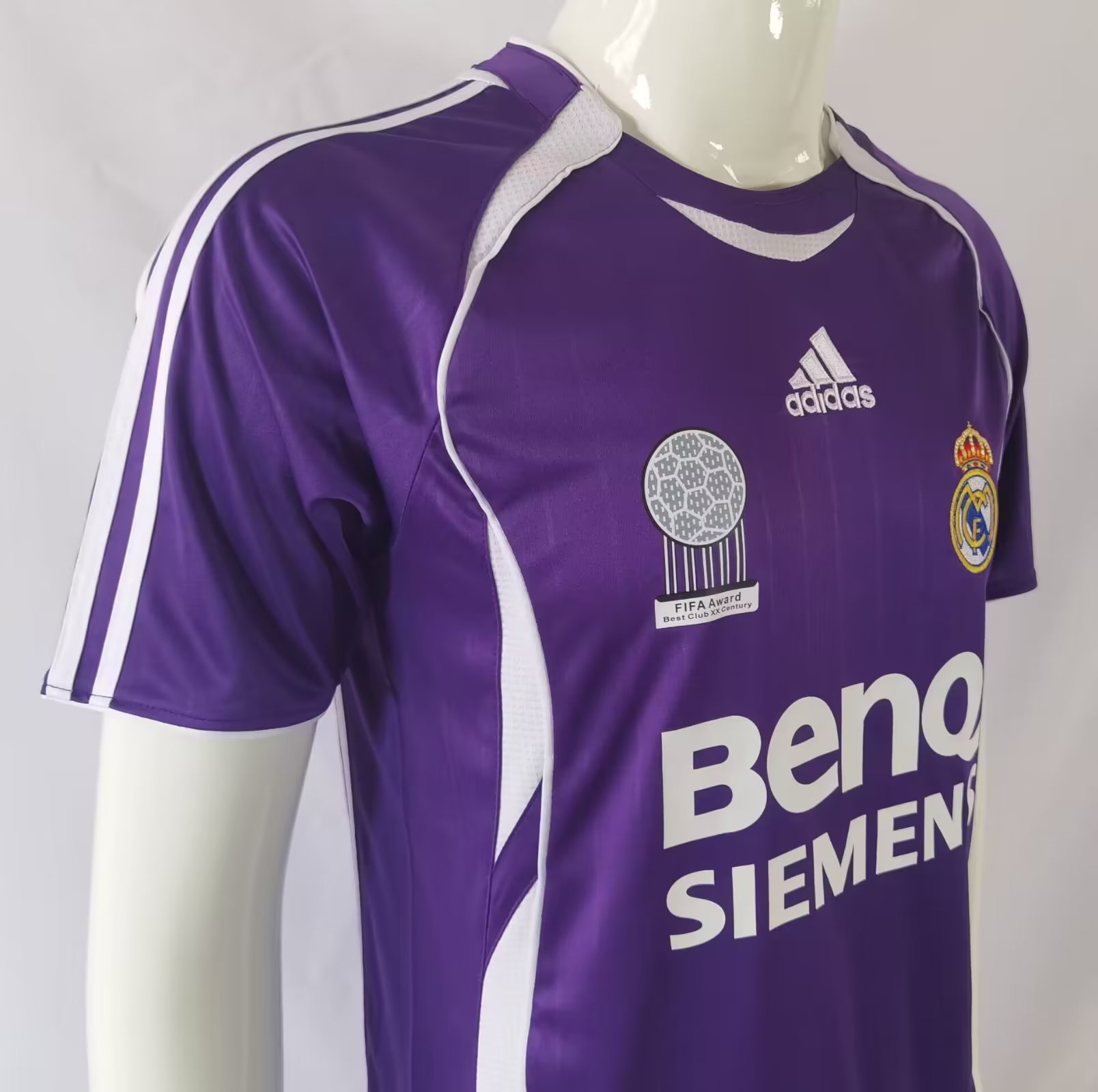 Real Madrid Retro 06-07 Third Jersey - JerseysGala