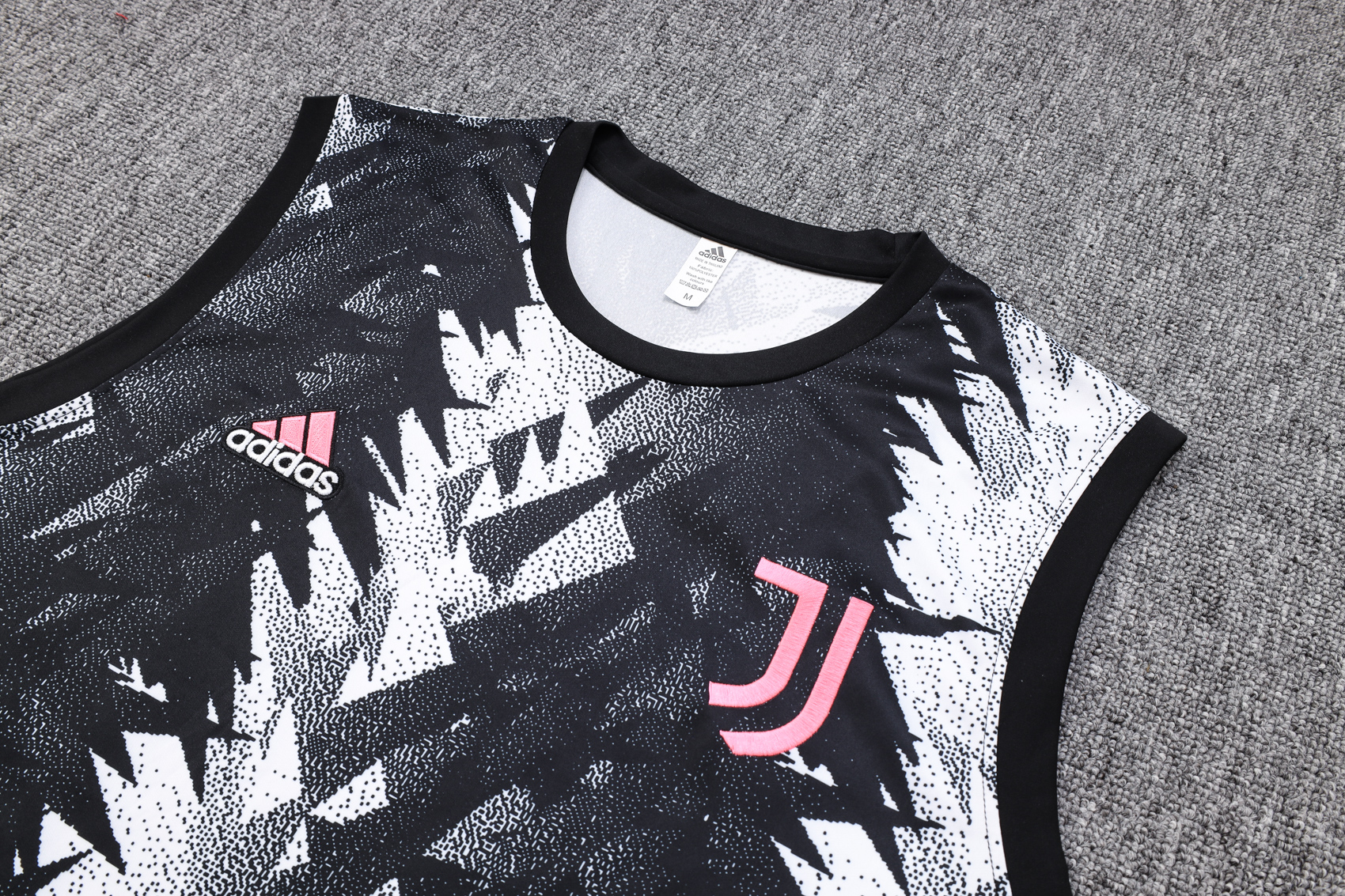 23-24 Juventus Black Training Vest Suit - JerseysGala