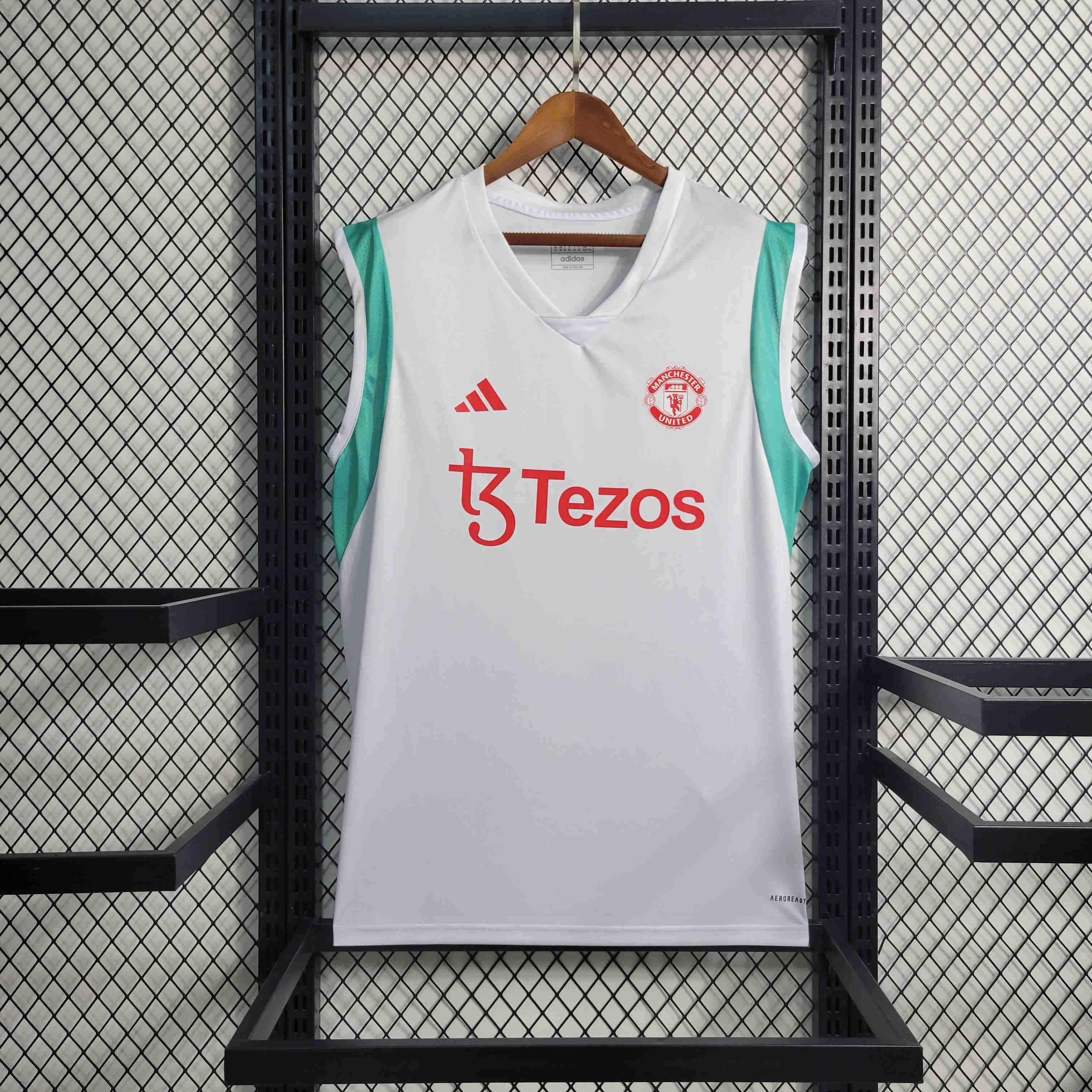 Manchester United 23-24 White Training Vest Size S-XXL - JerseysGala