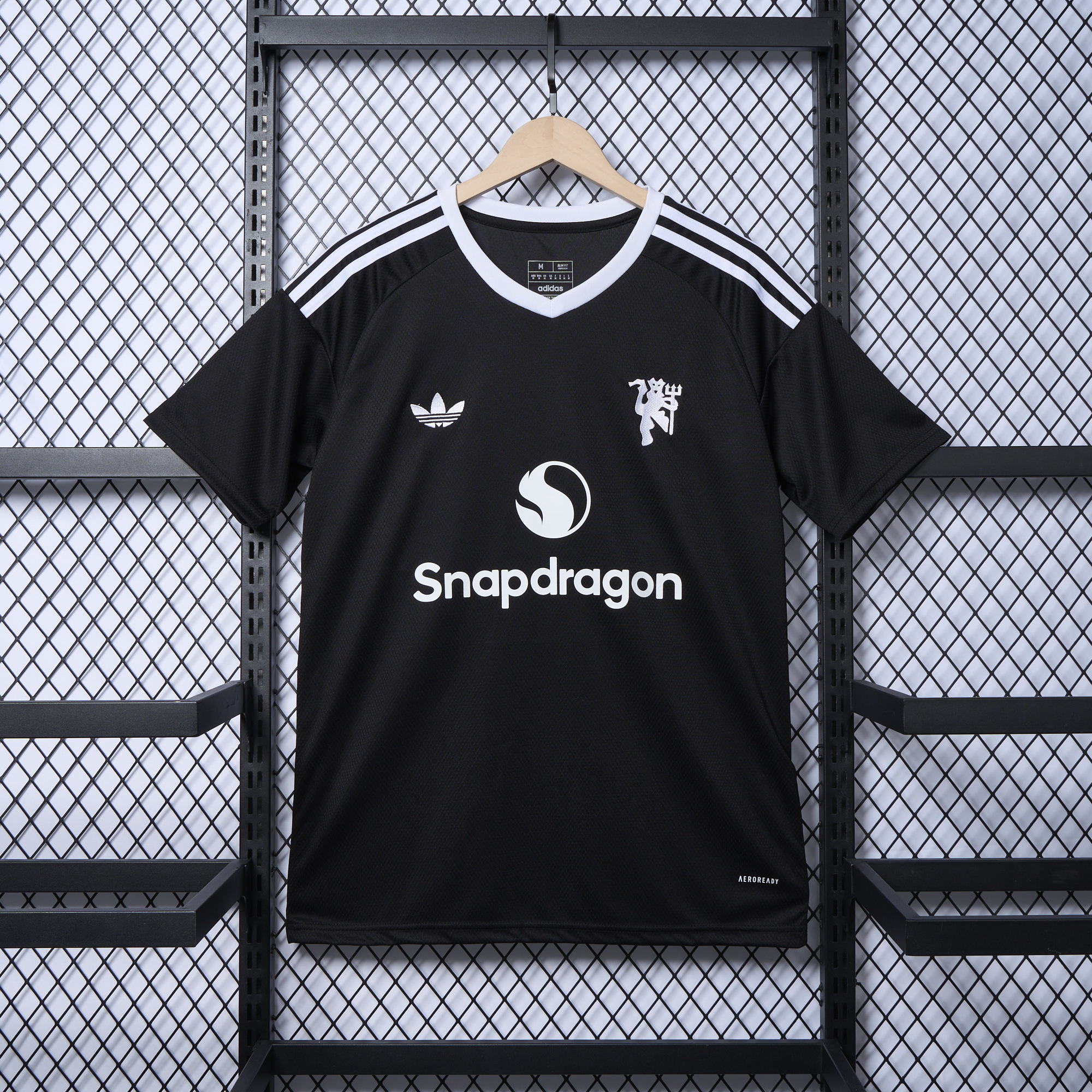 Manchester United 24-25 Goalkeeper GK Third Jersey - Fans Version - JerseysGala