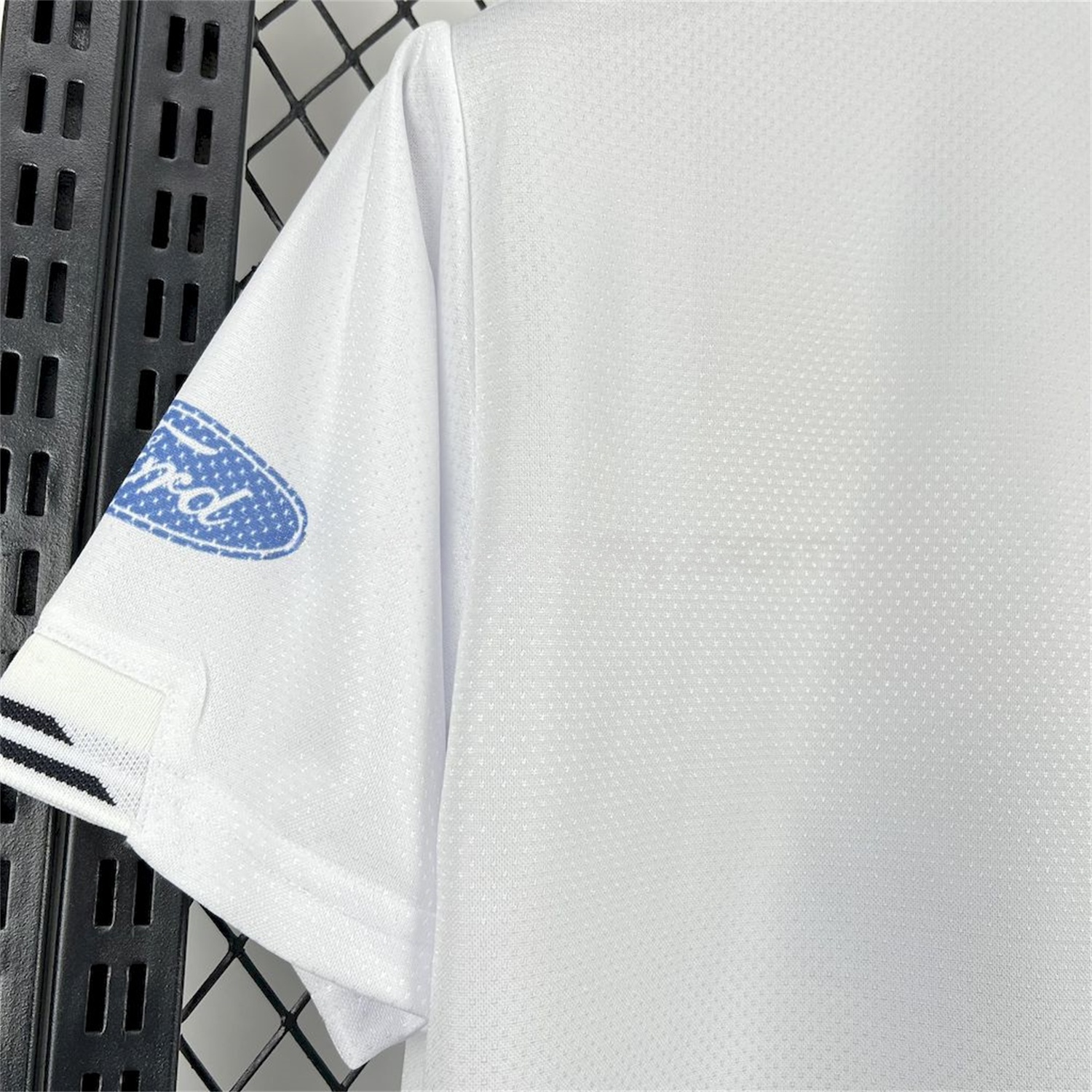 Retro Valencia 1995-96 Home Jersey - JerseysGala