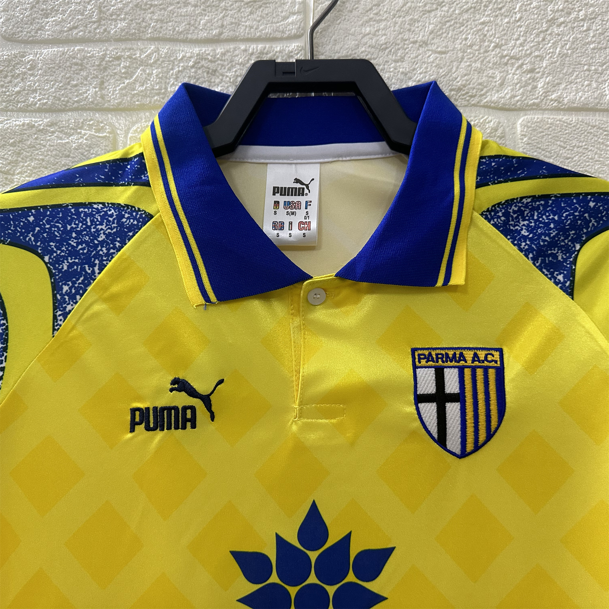 Retro Parma 1995-97 Away Jersey - Fans Version - JerseysGala