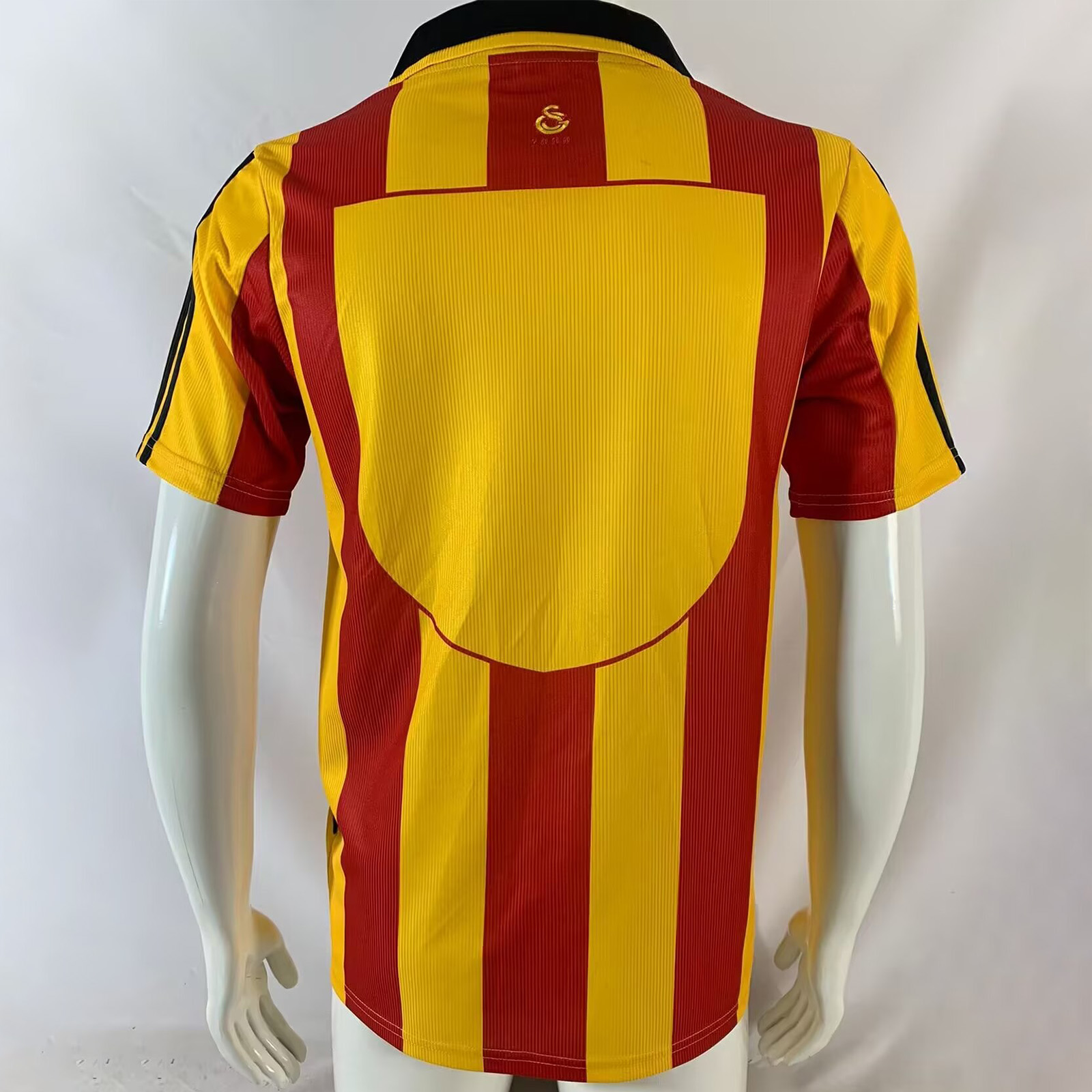 Retro Galatasaray 1999-00 Home Jersey - JerseysGala