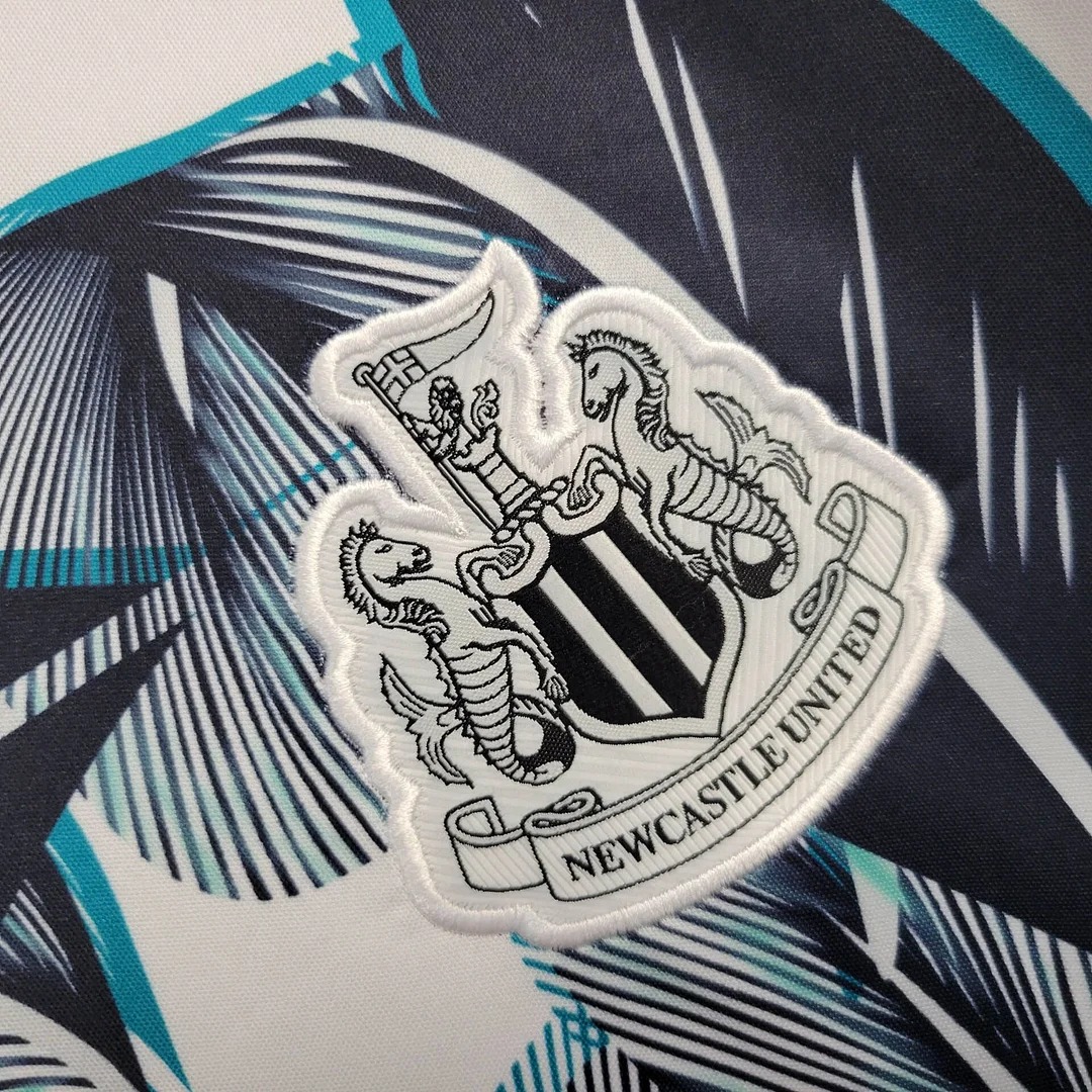Newcastle United 24-25 Pre-Match Training Jersey - Fans Version - JerseysGala