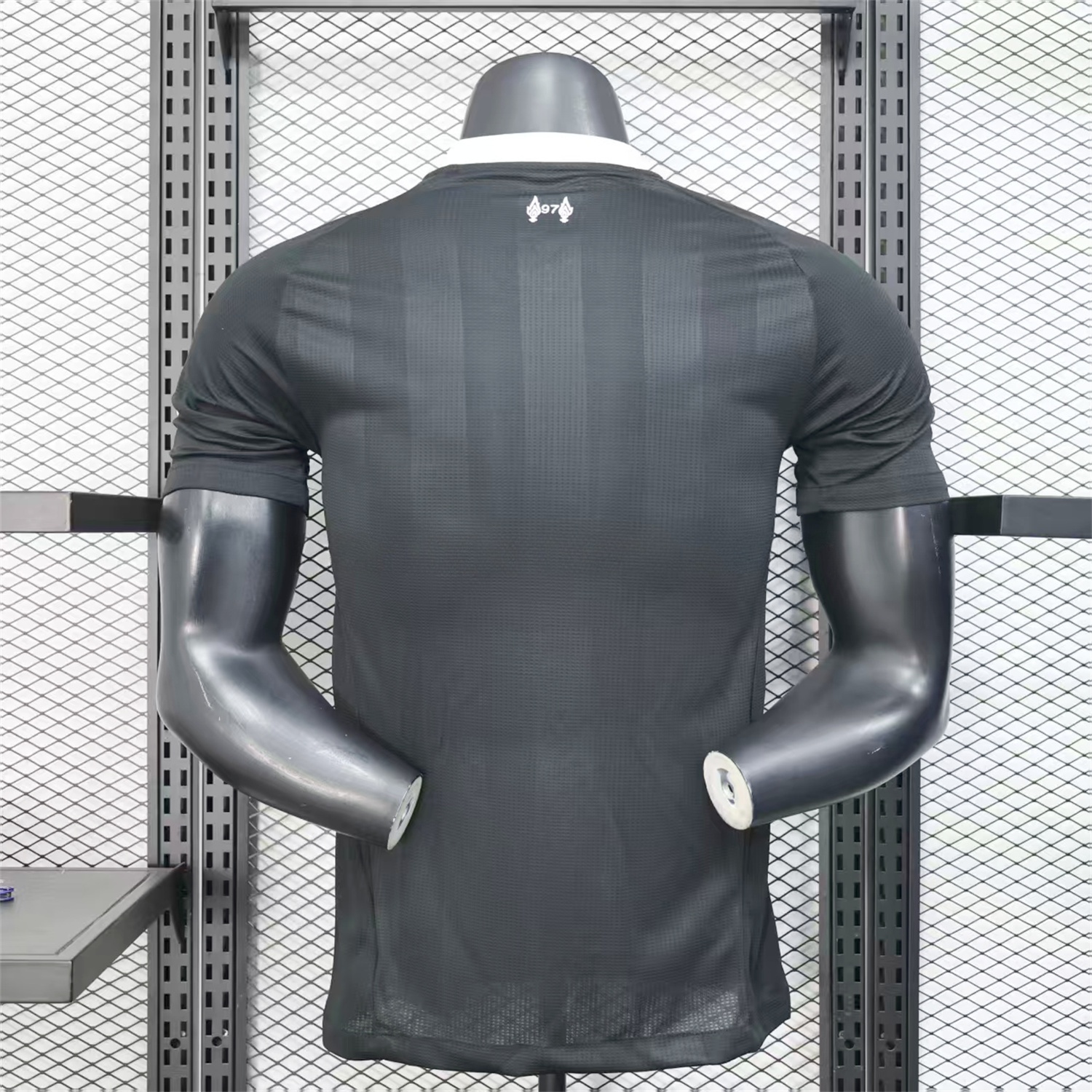 Liver.pool 25-26 Black Trefoil Goalkeeper Jersey - Player Version - JerseysGala