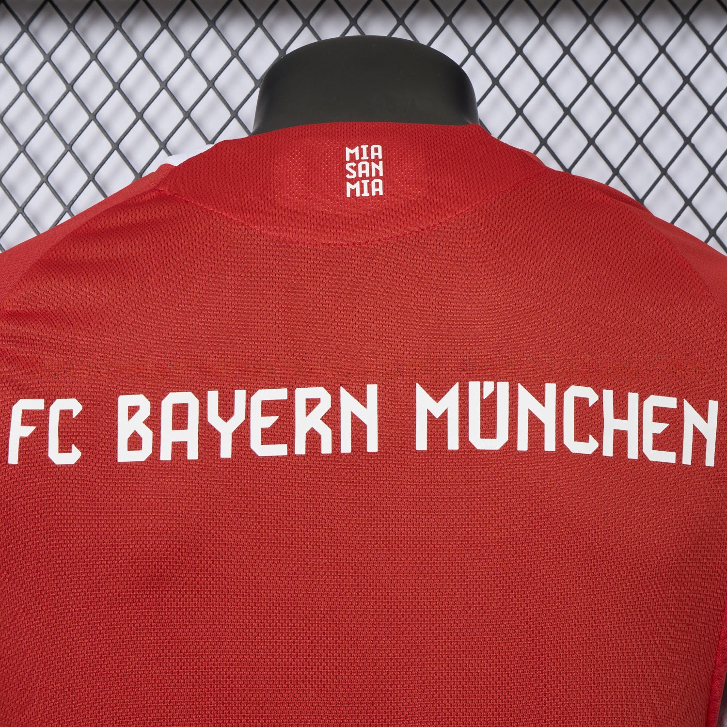 Bayern Munich 25-26 Home Müller Limited Edition Jersey - Player Version - JerseysGala