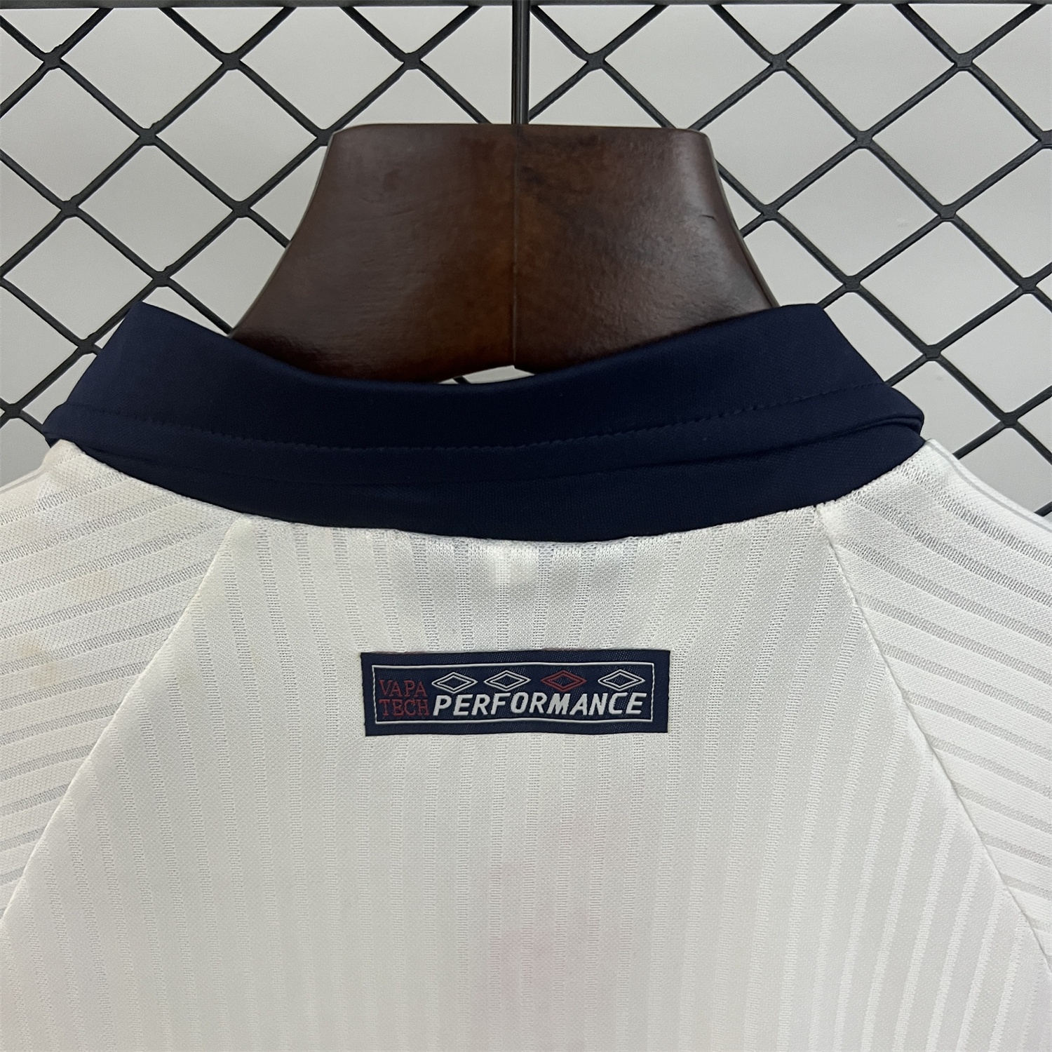 Retro England 1998 Home Kids Kit - JerseysGala