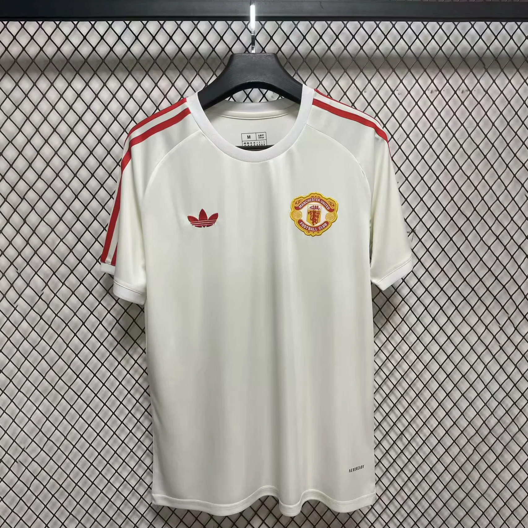Manchester United 24-25 Vintage Trefoil White and Red Men's T-Shirt - JerseysGala