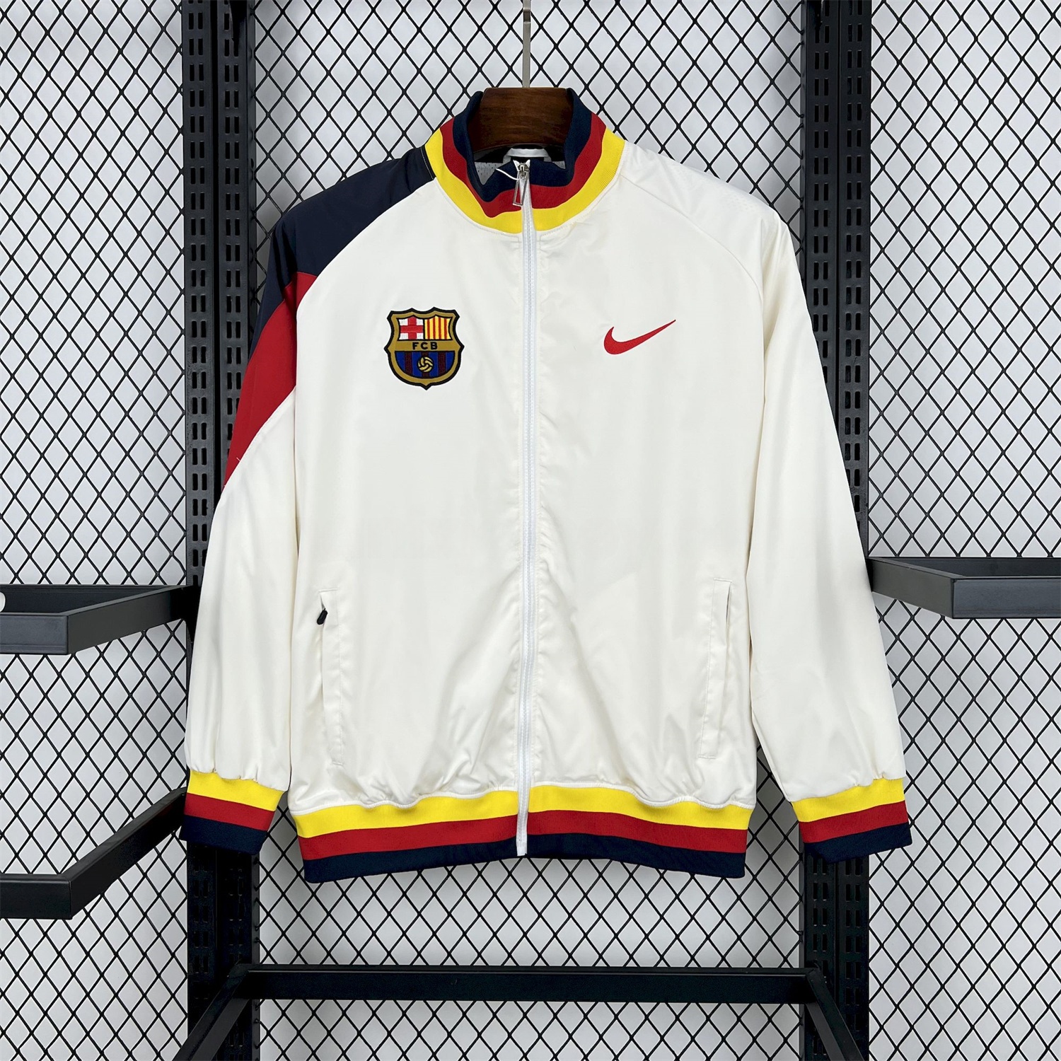 B.A.R.S.A Retro 1994-95 Player Windbreaker - White - JerseysGala
