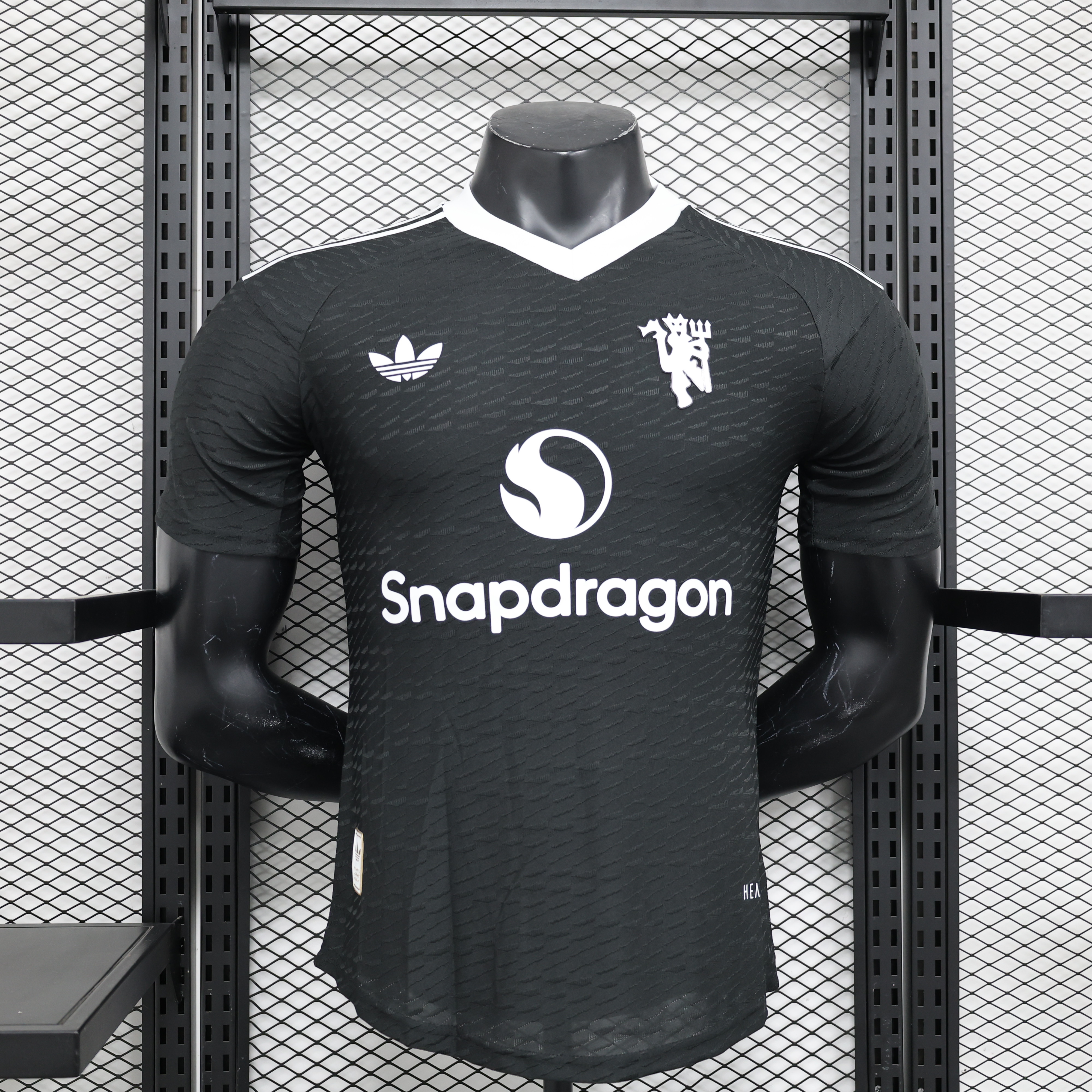 Manchester United 24-25 Goalkeeper GK Third Jersey - Player Version - JerseysGala