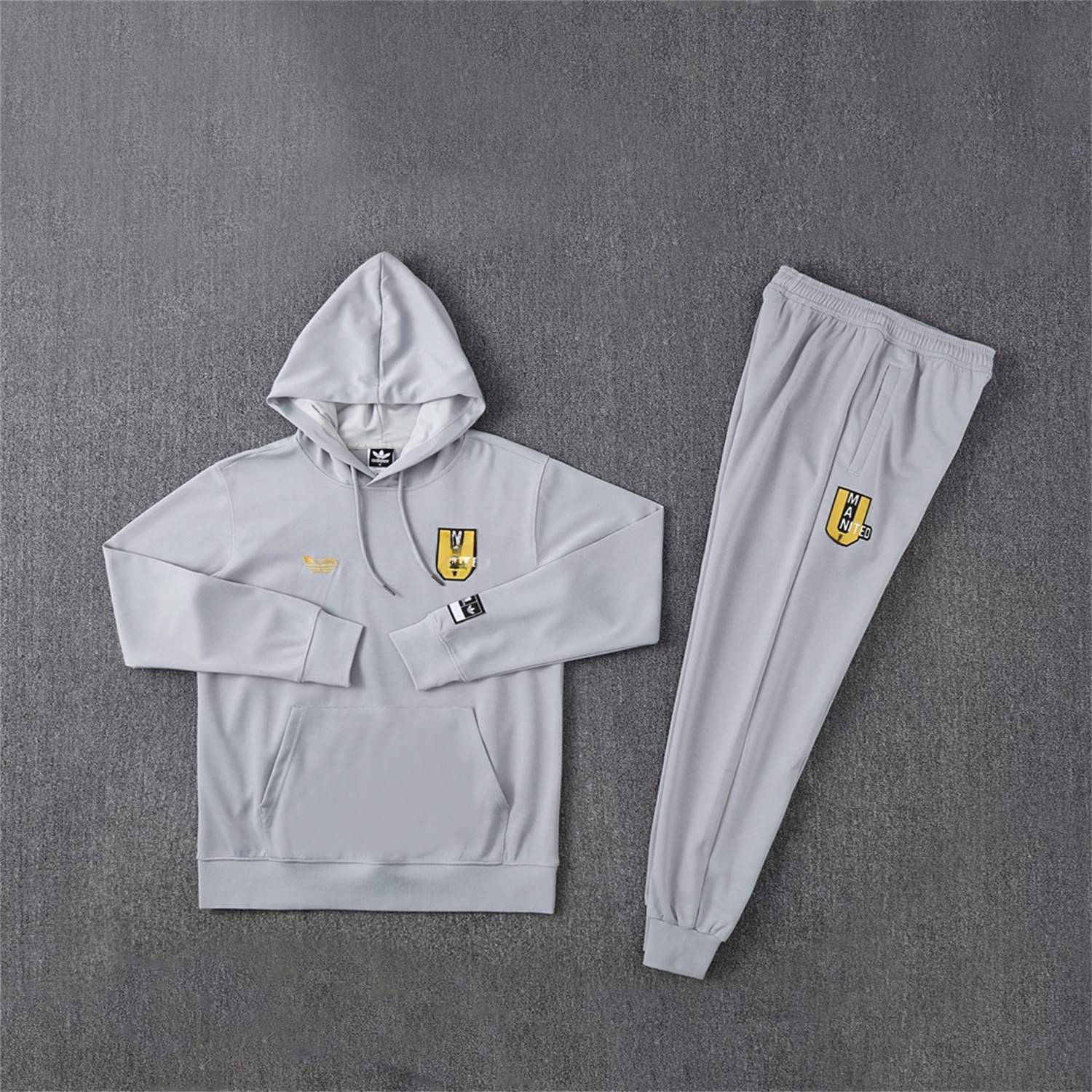 Manchester United 25-26 Originals Varsity Hoodie Set - Grey Hoodie and Pants - JerseysGala