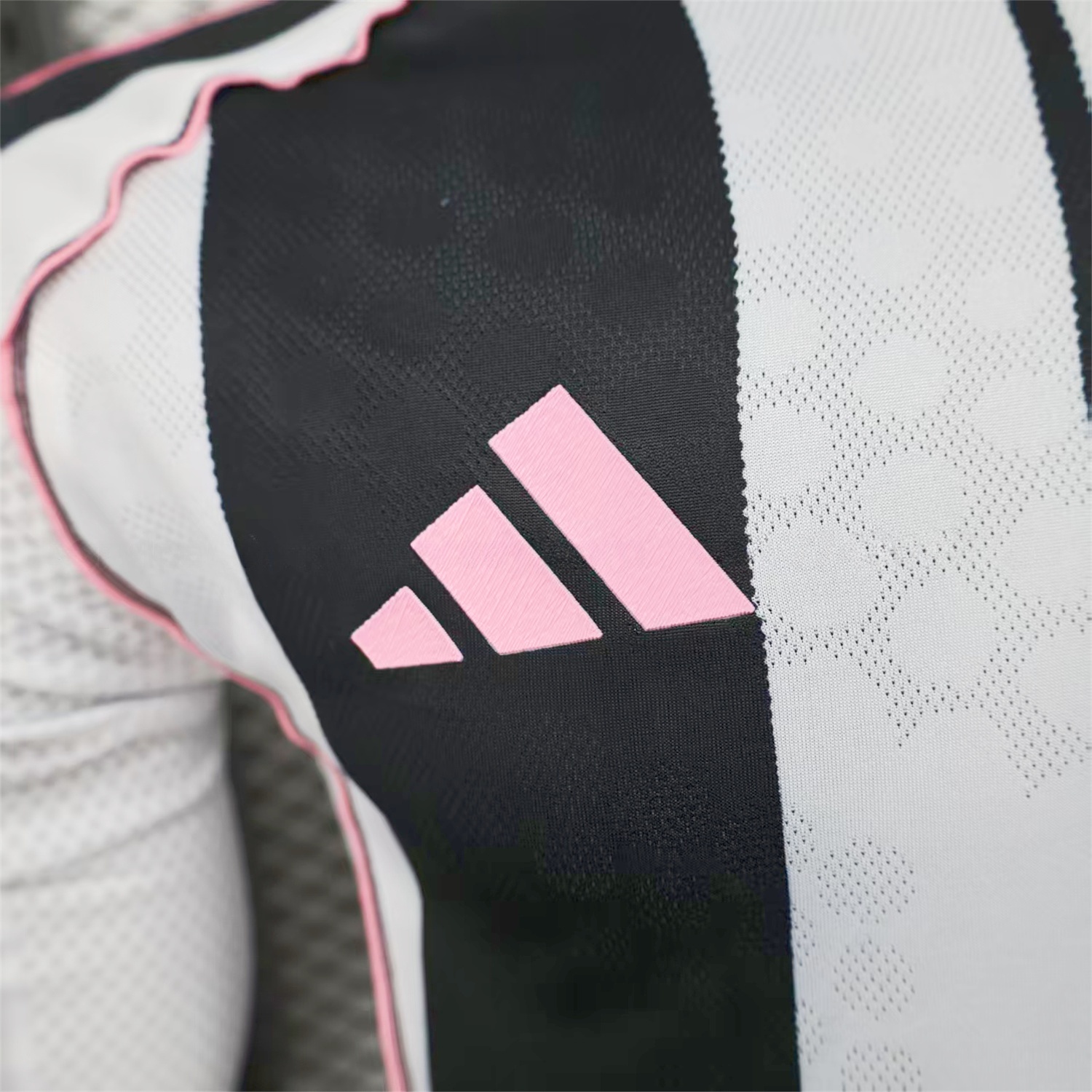 Juventus 25-26 Home Unsponsored Long Sleeves Jersey - Player Version - JerseysGala